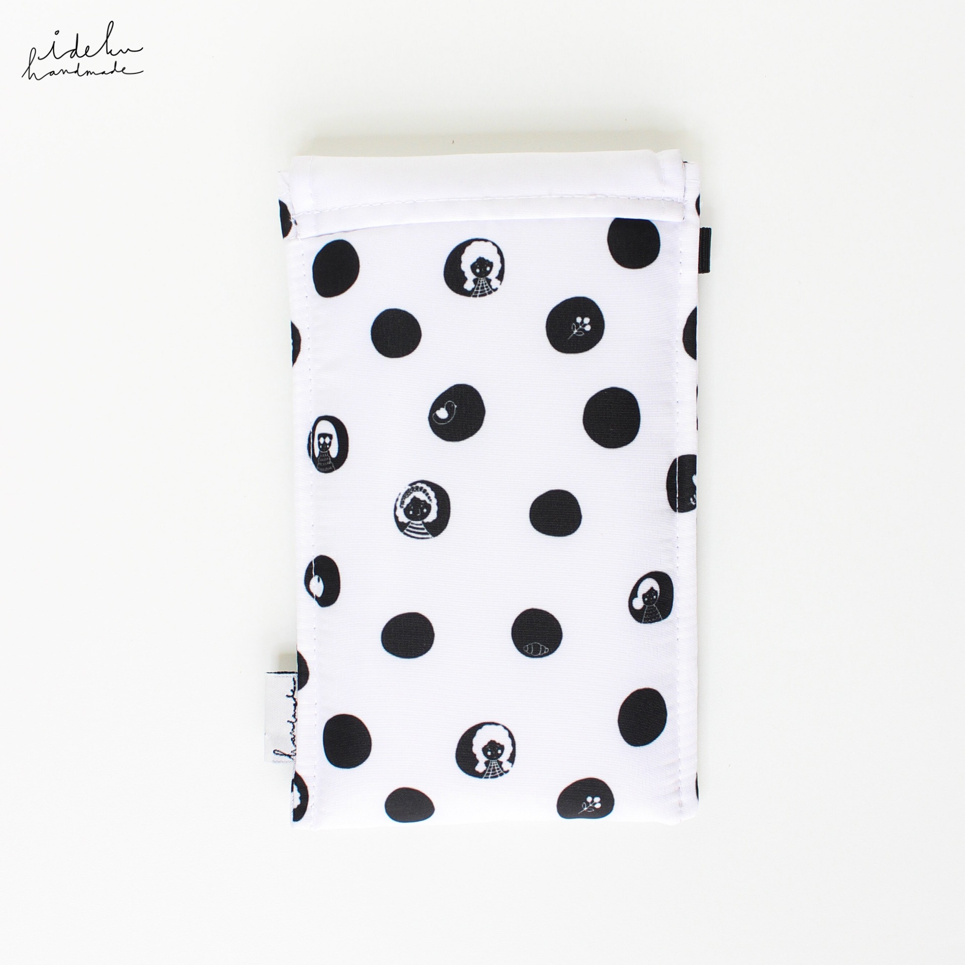 Boba Dots Puffy HP Pouch