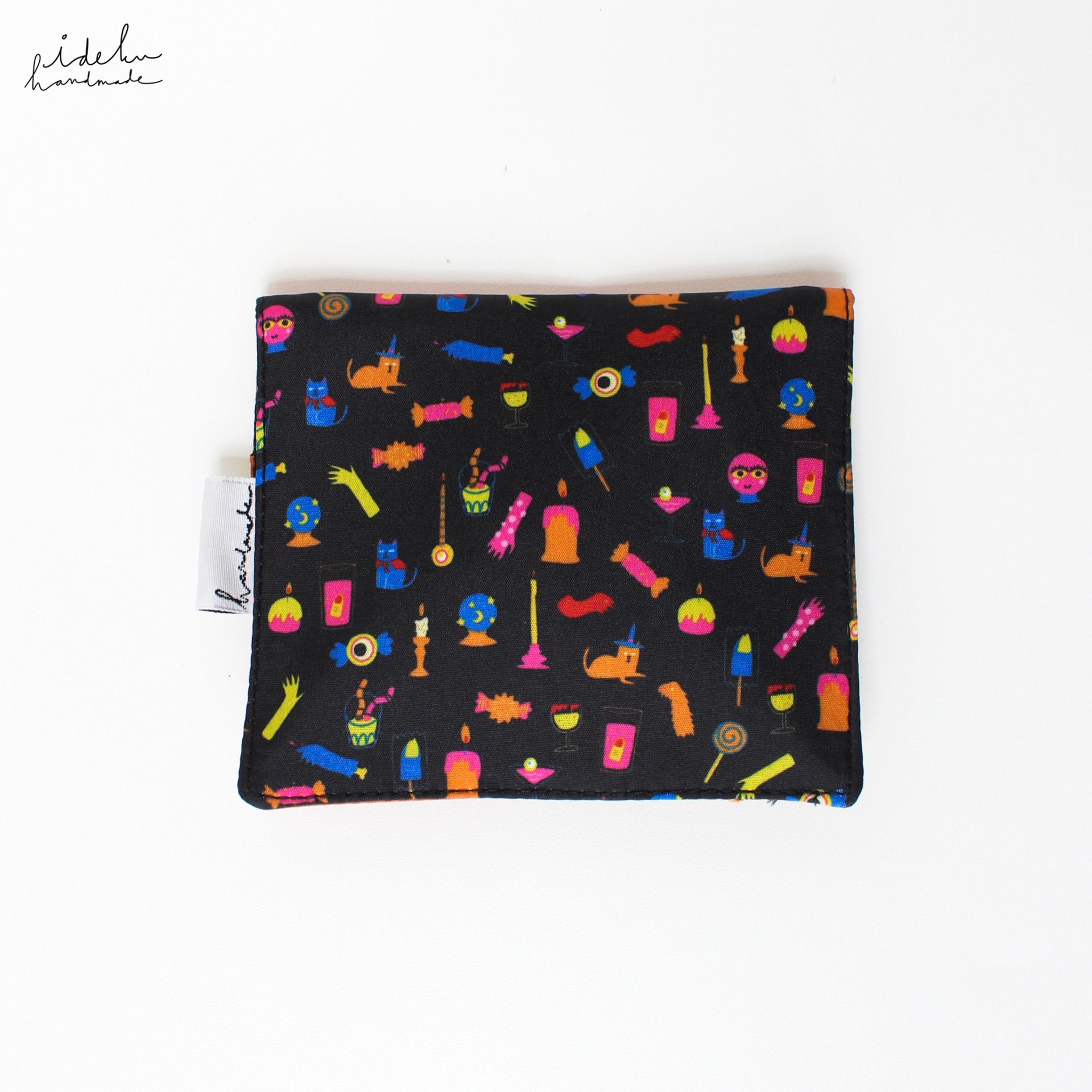 Monsta Parade Card Holder