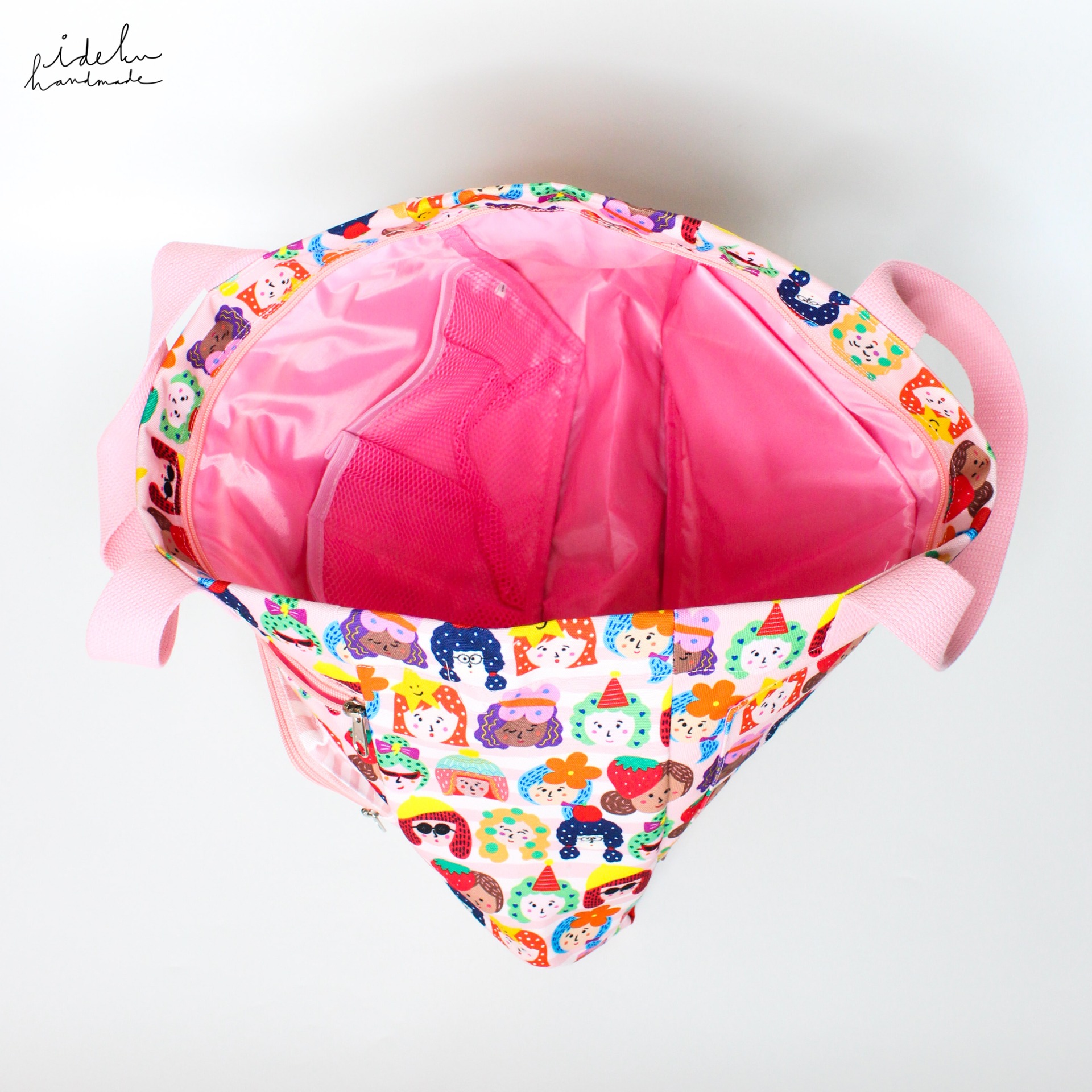 Peppy Faces Travel Bag