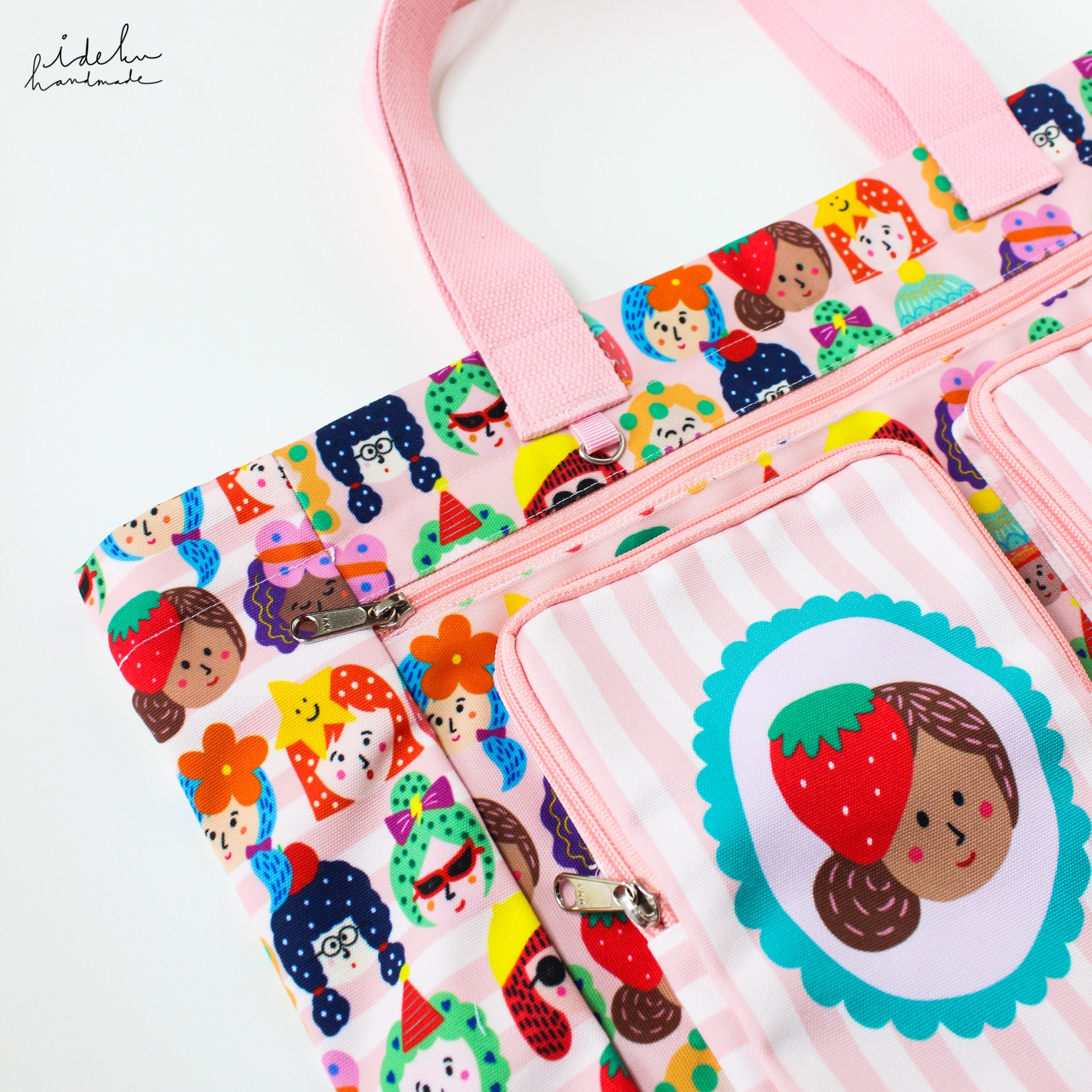 Peppy Faces Travel Bag