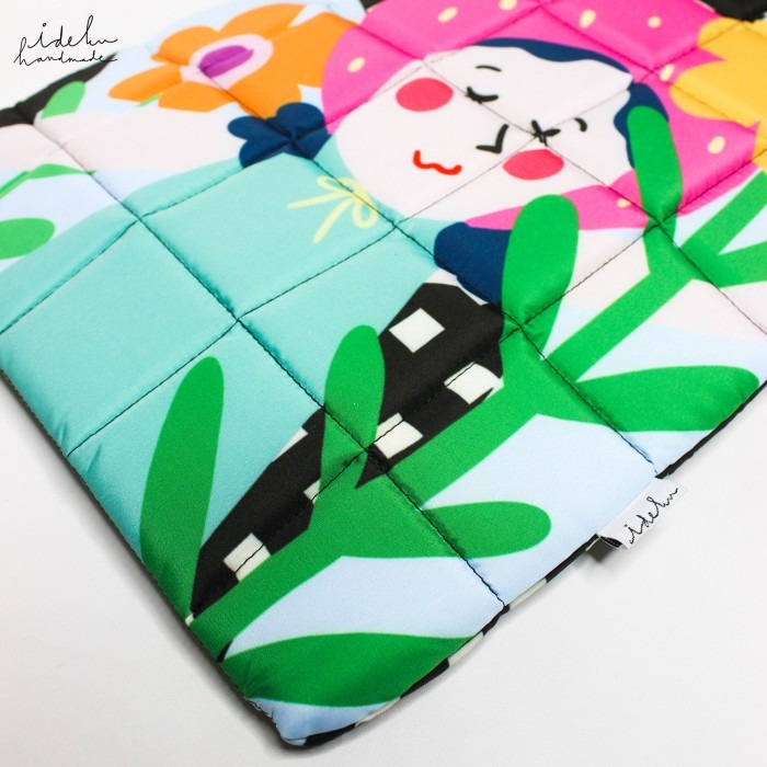 Fancy Faces Black Laptop Sleeve