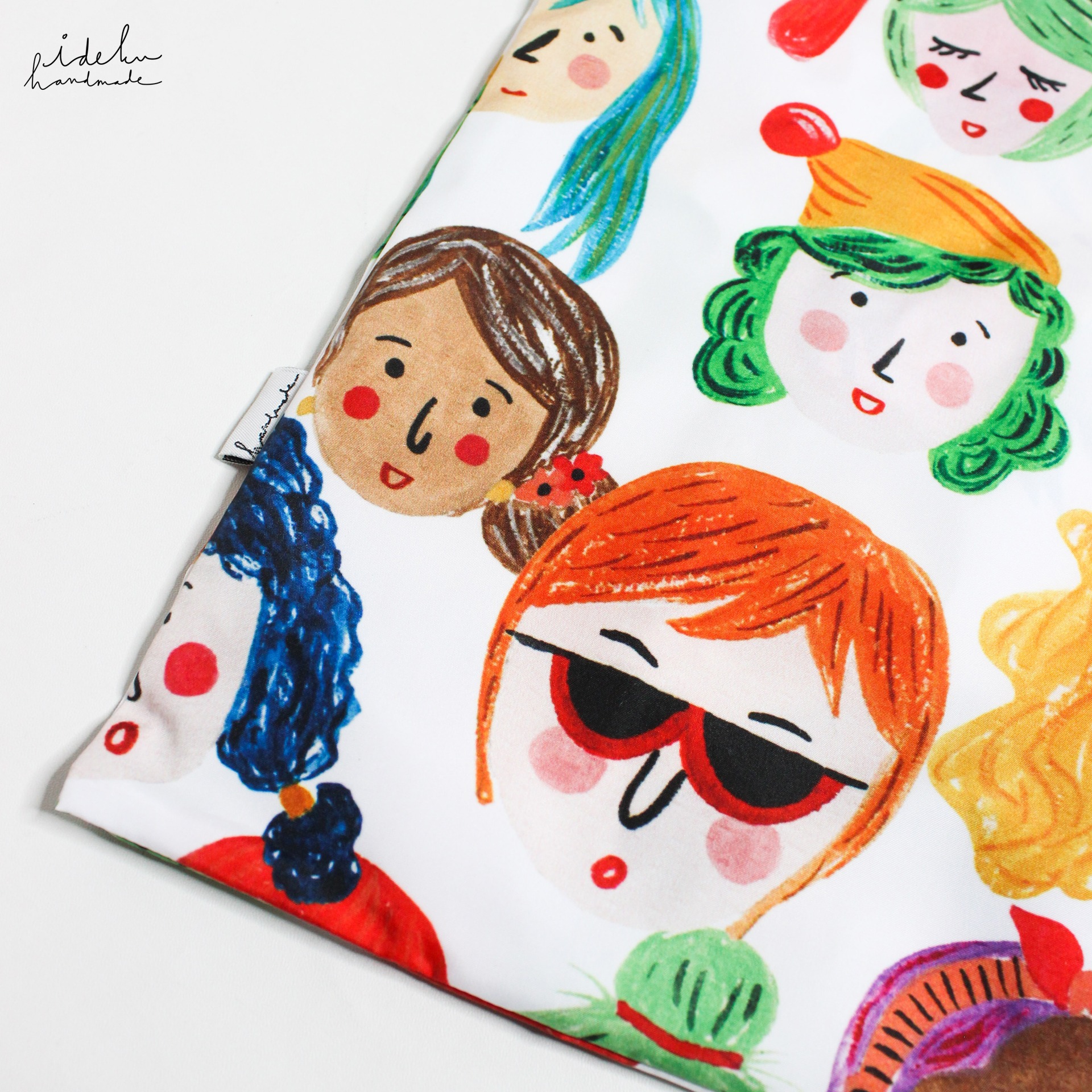 Classic Faces Shopping Bag