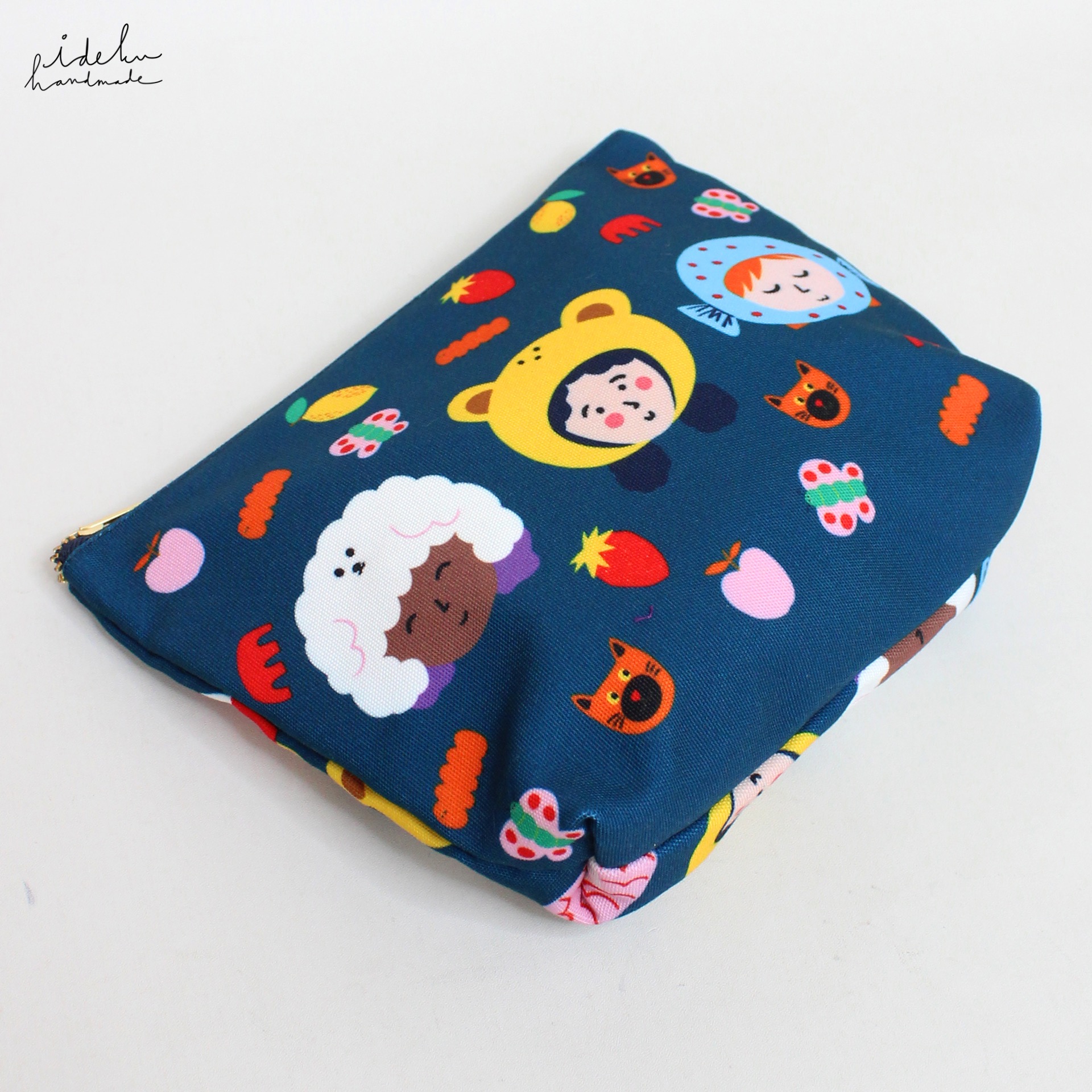 Cheeky Faces Pouch