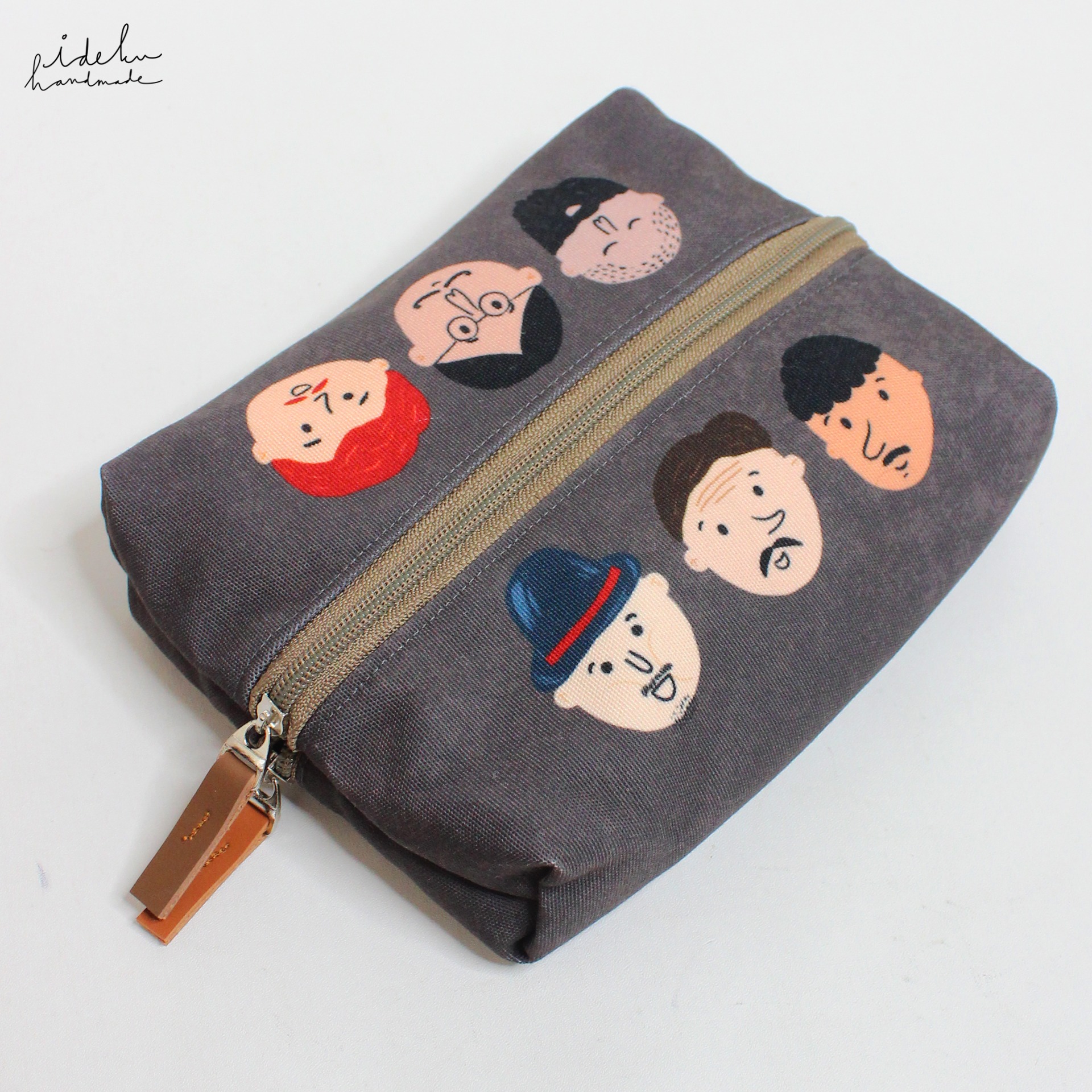 Bapak Tissue Cover