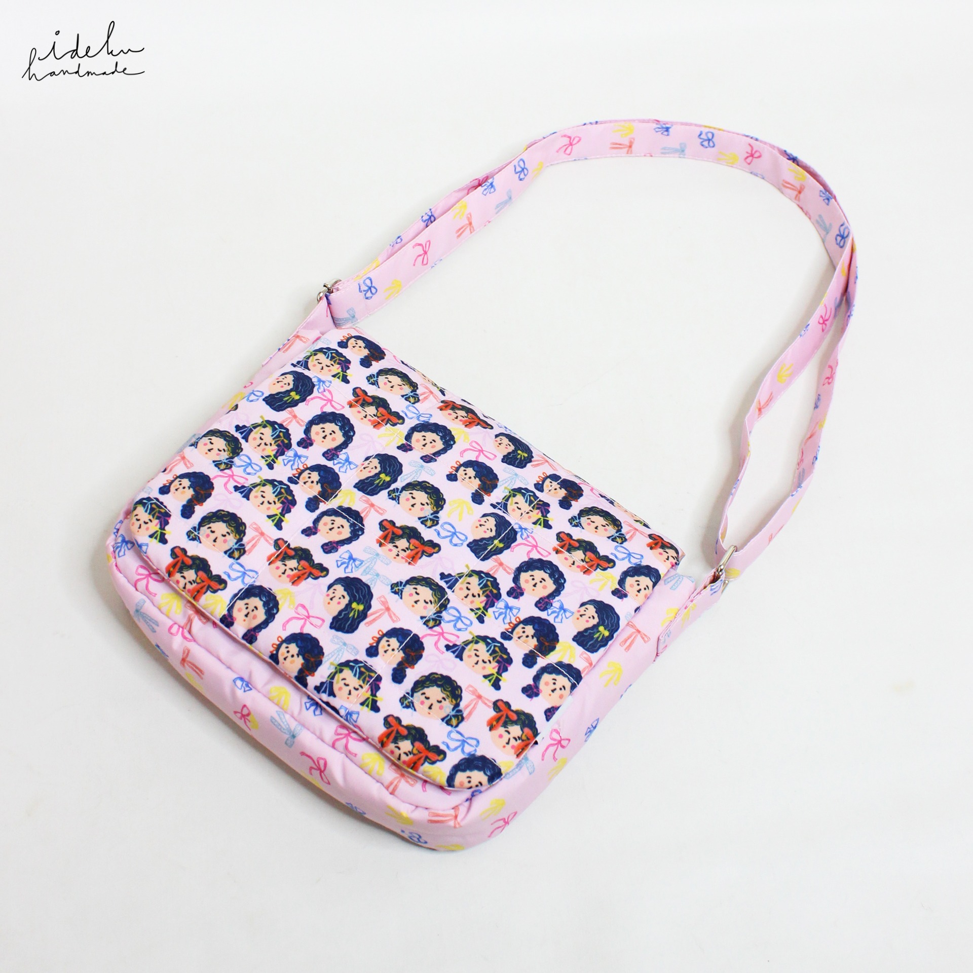 Pubi Coquette Tofu Bag