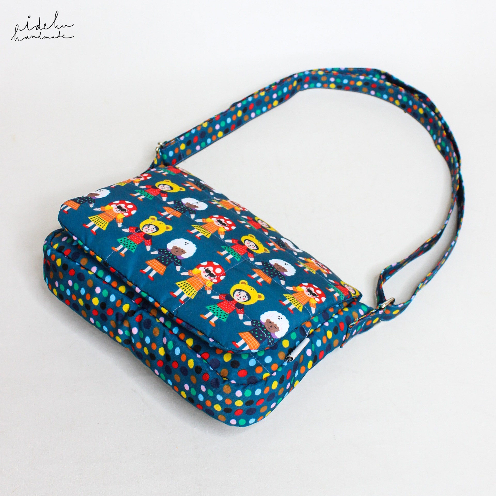 Cheeky Faces Tofu Bag