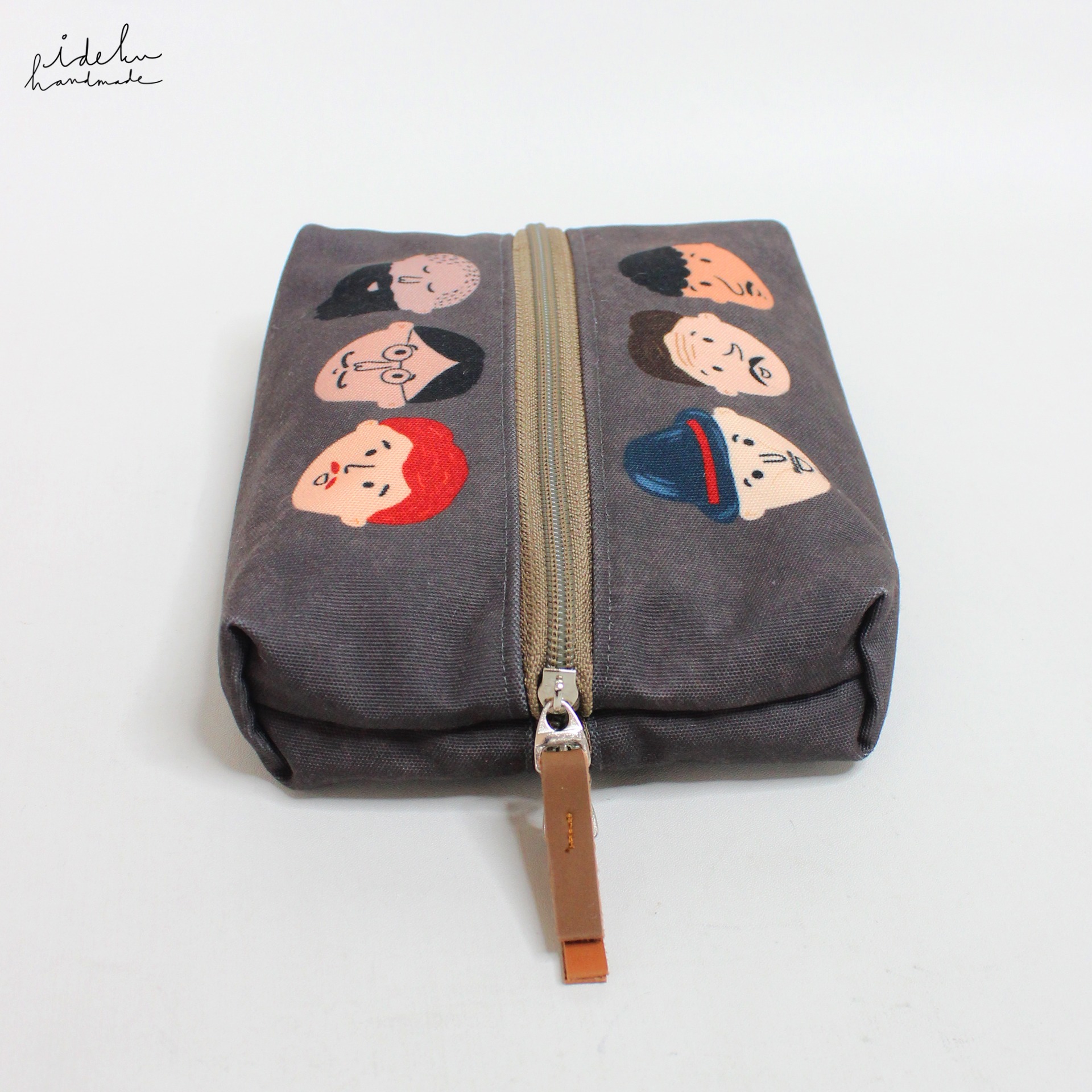 Bapak Tissue Cover
