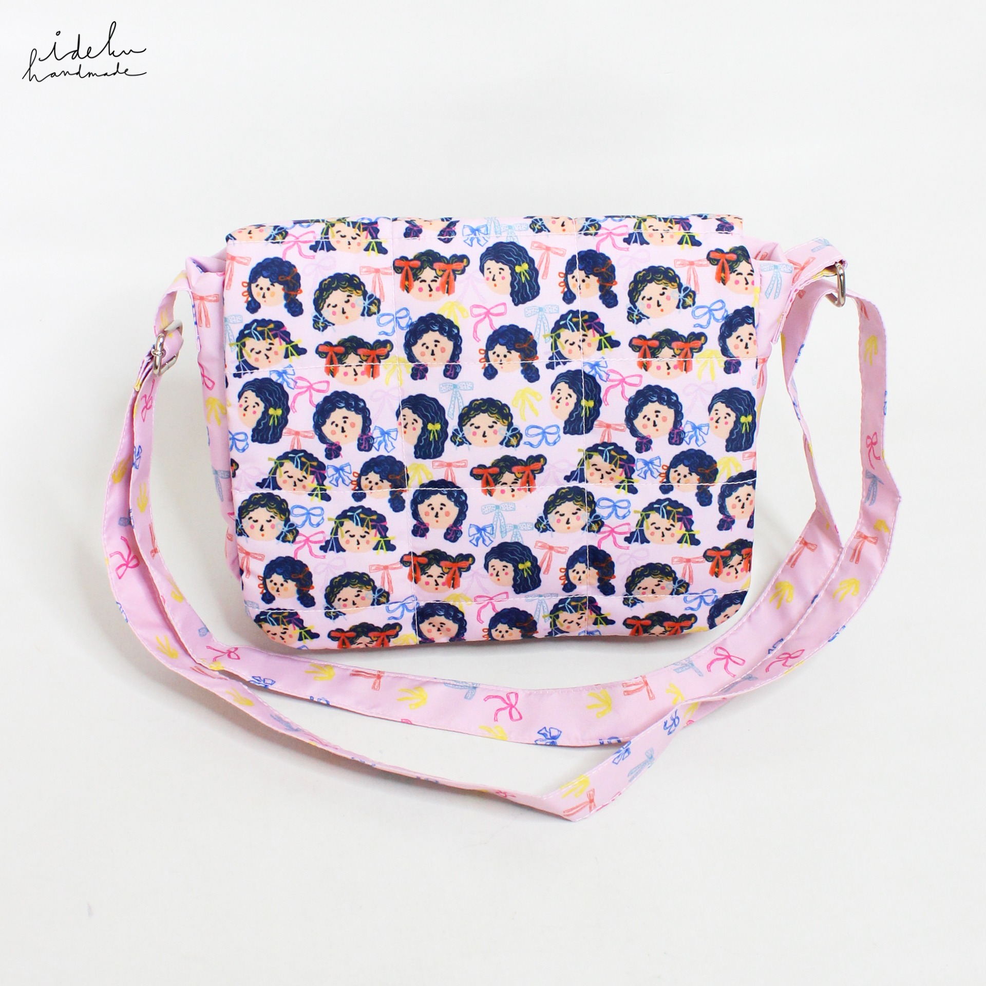 Pubi Coquette Tofu Bag