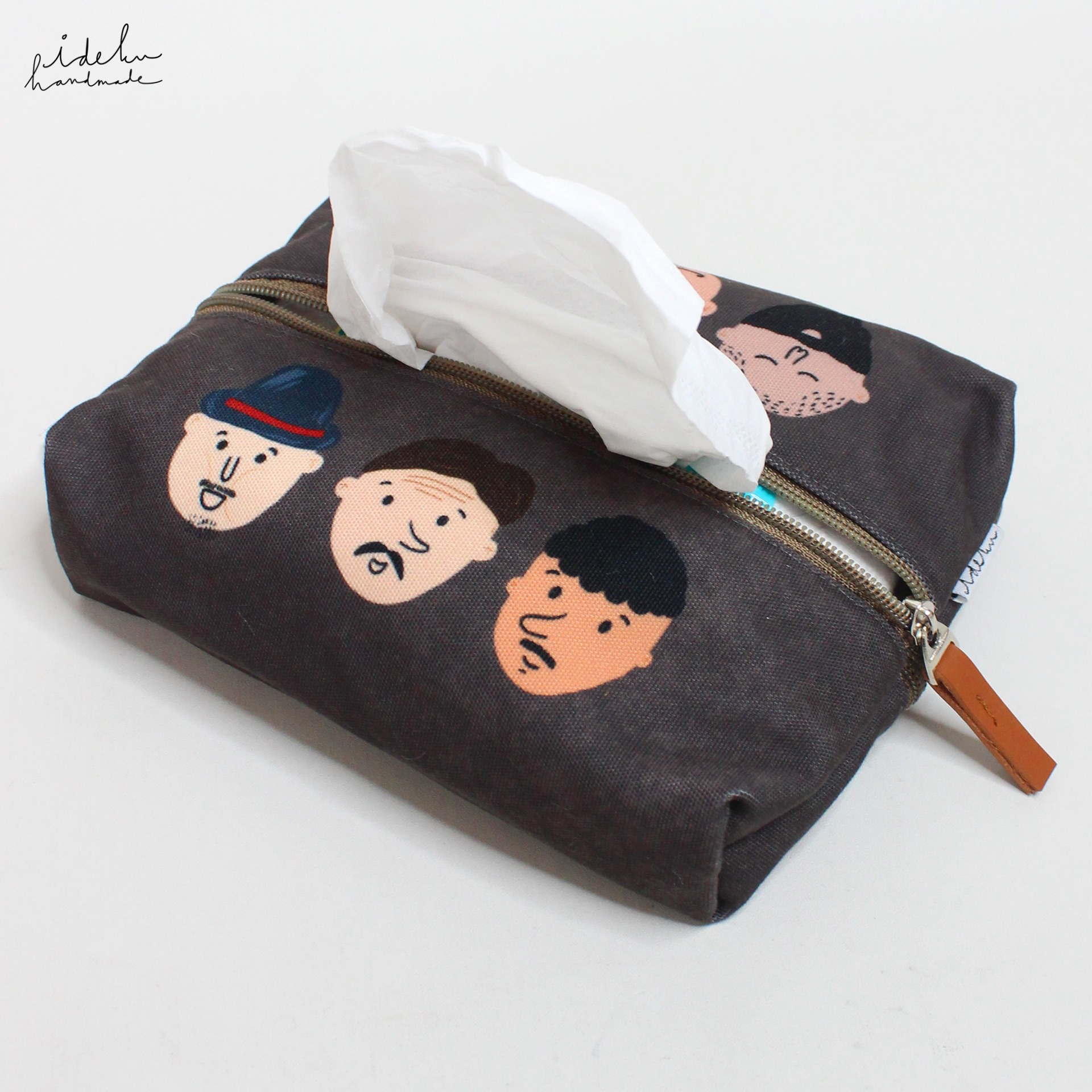 Bapak Tissue Cover