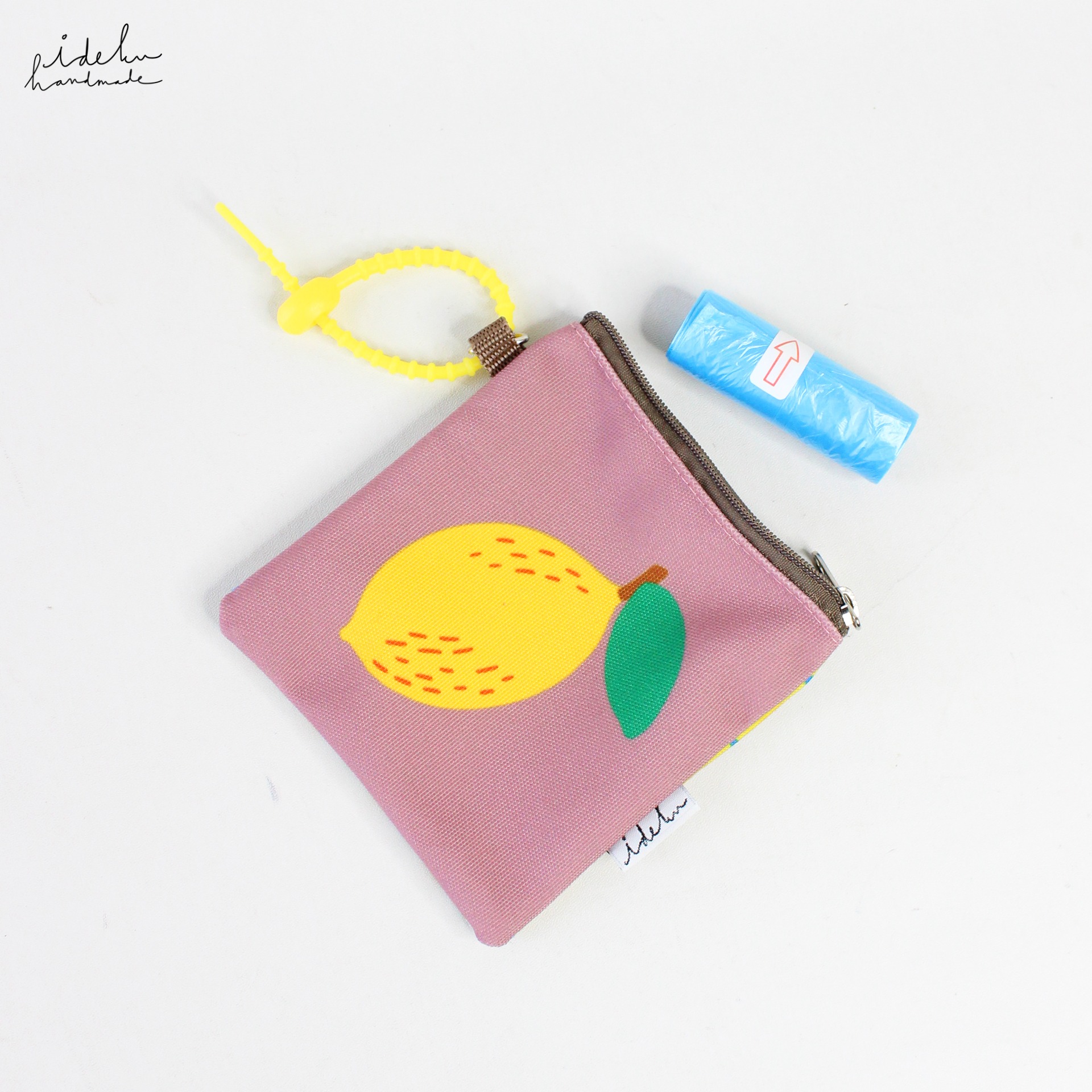 Capple Poppy Pouch