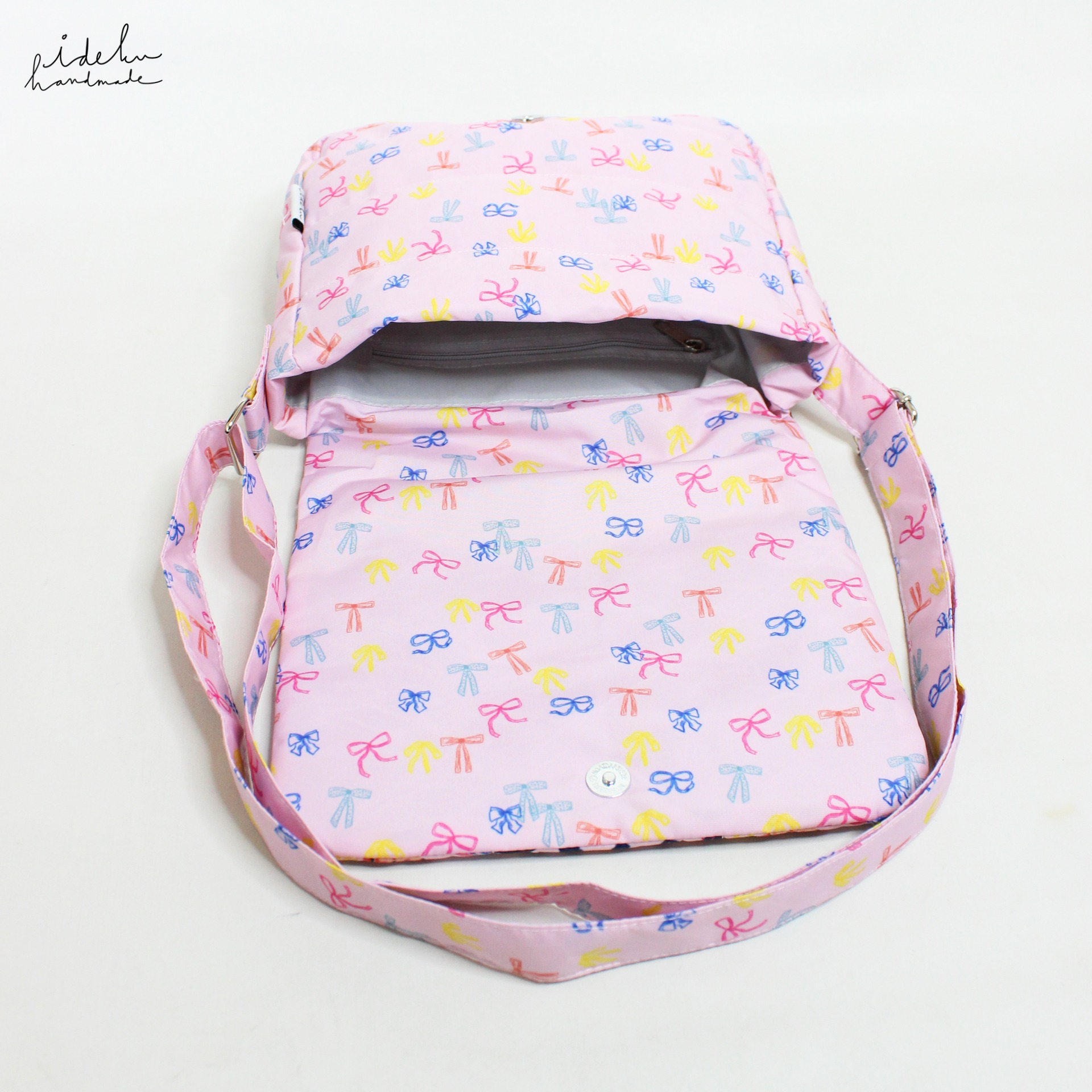 Pubi Coquette Tofu Bag
