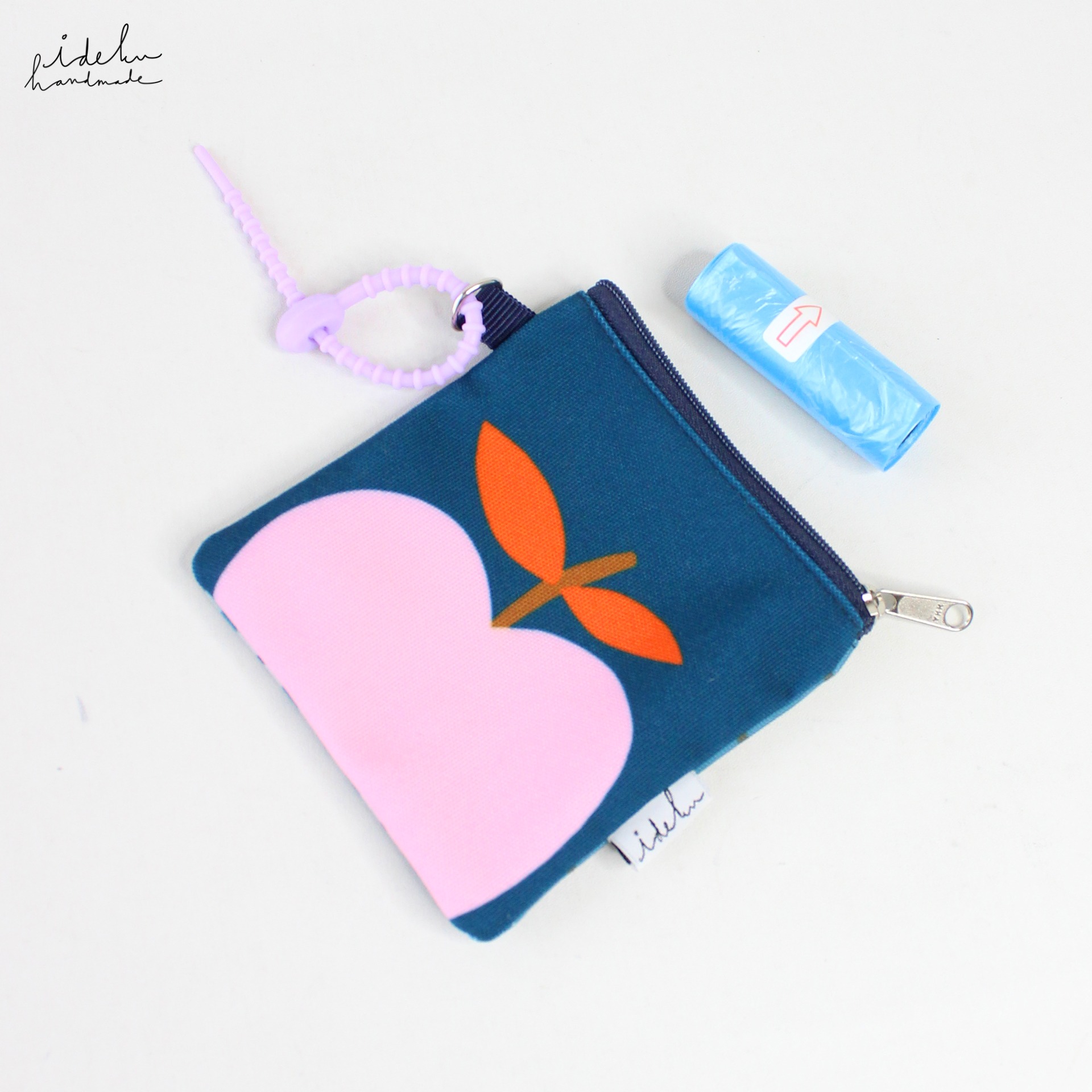 Capple Poppy Pouch