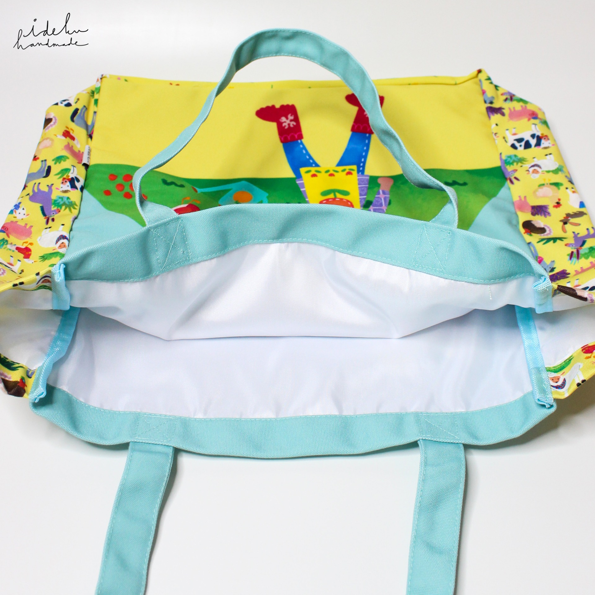 Faces Farm Bag
