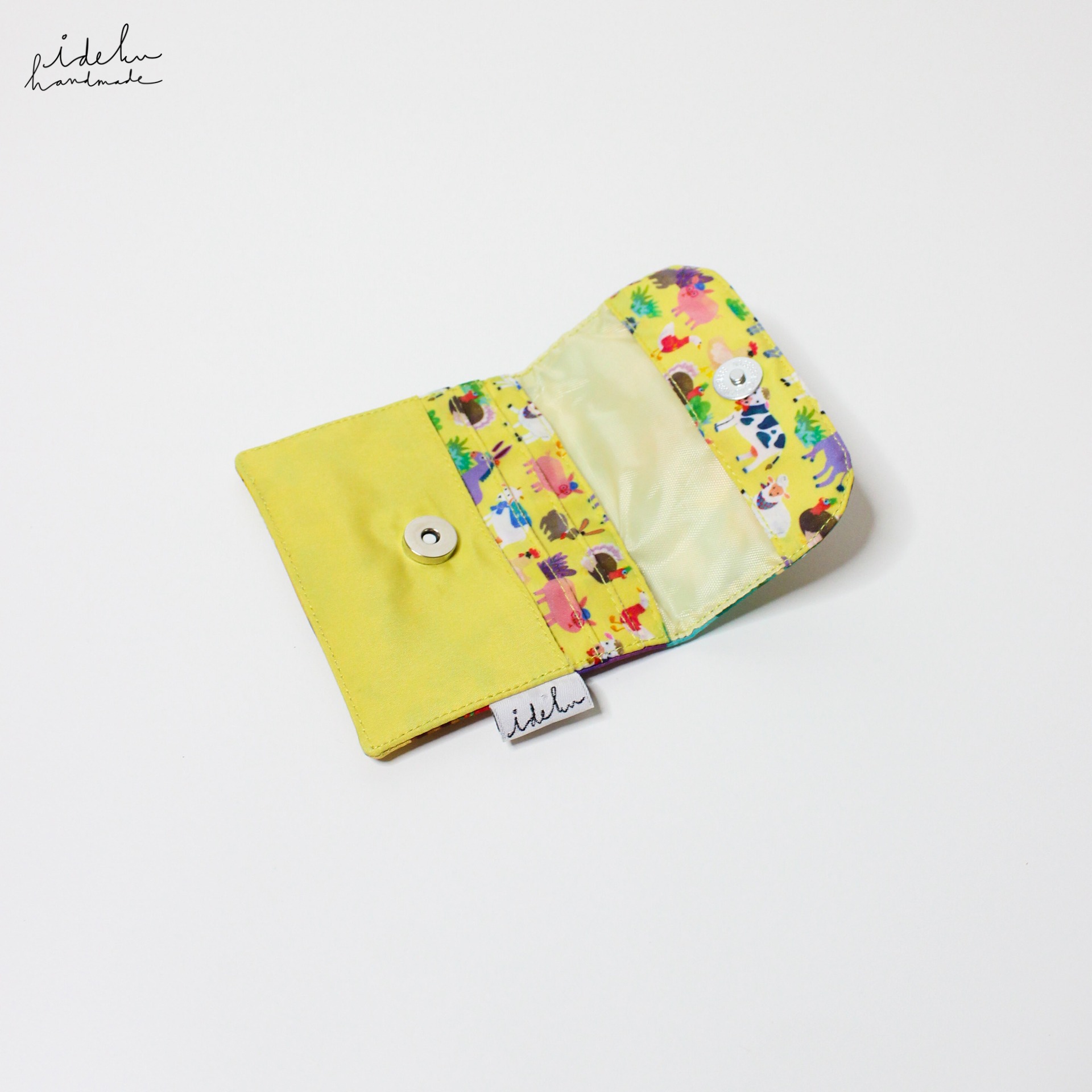 Faces Farm Card Holder