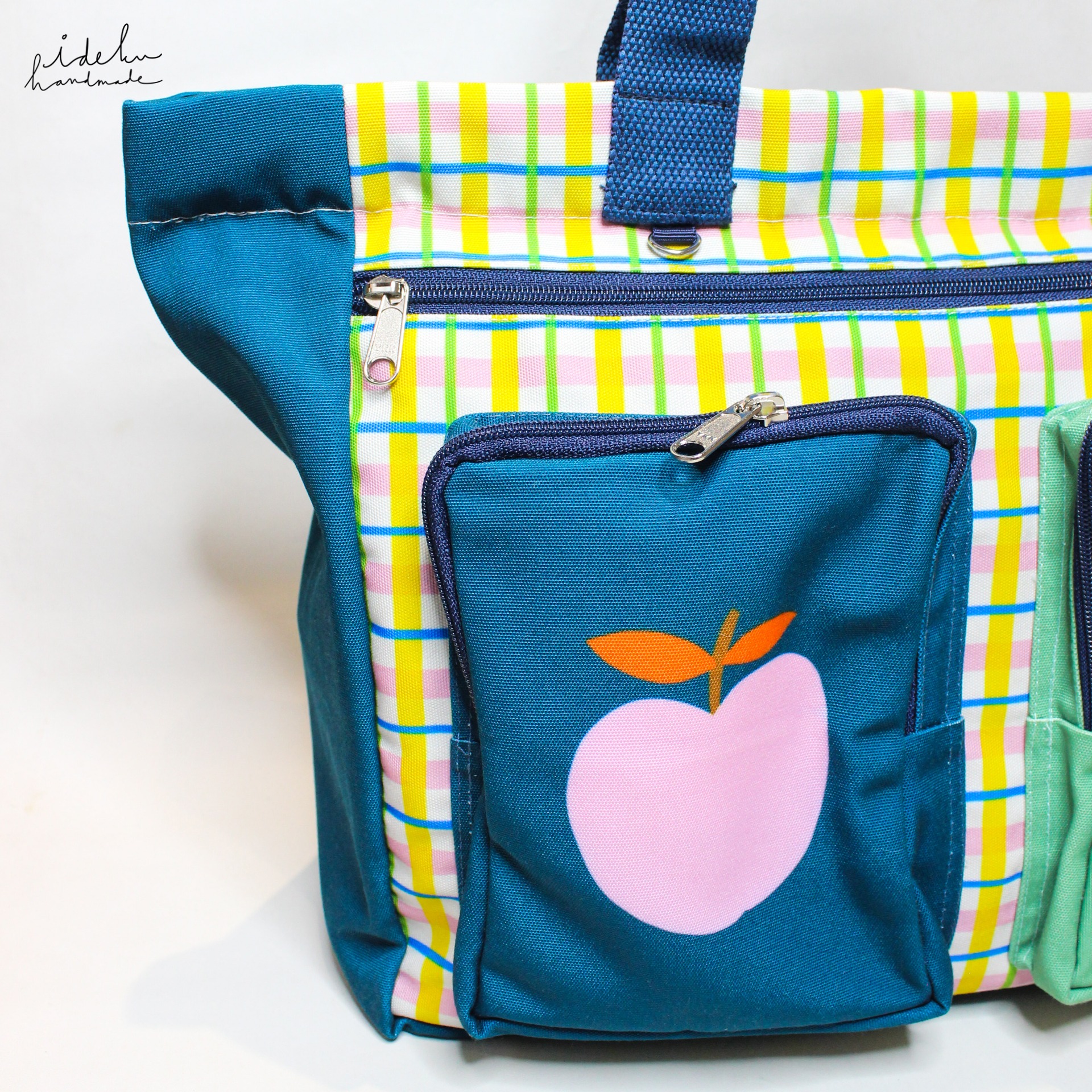 Capple Travel Bag