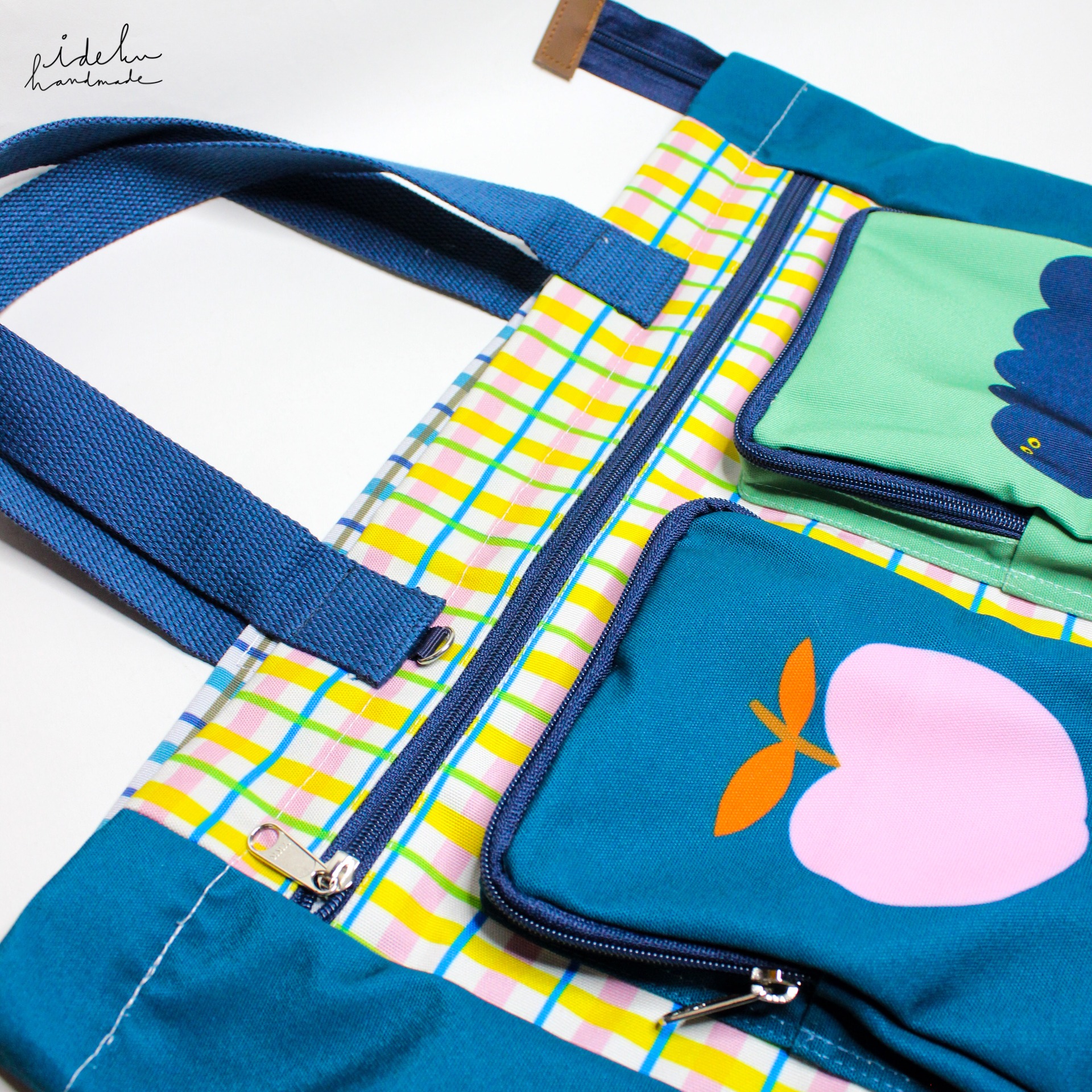 Capple Travel Bag