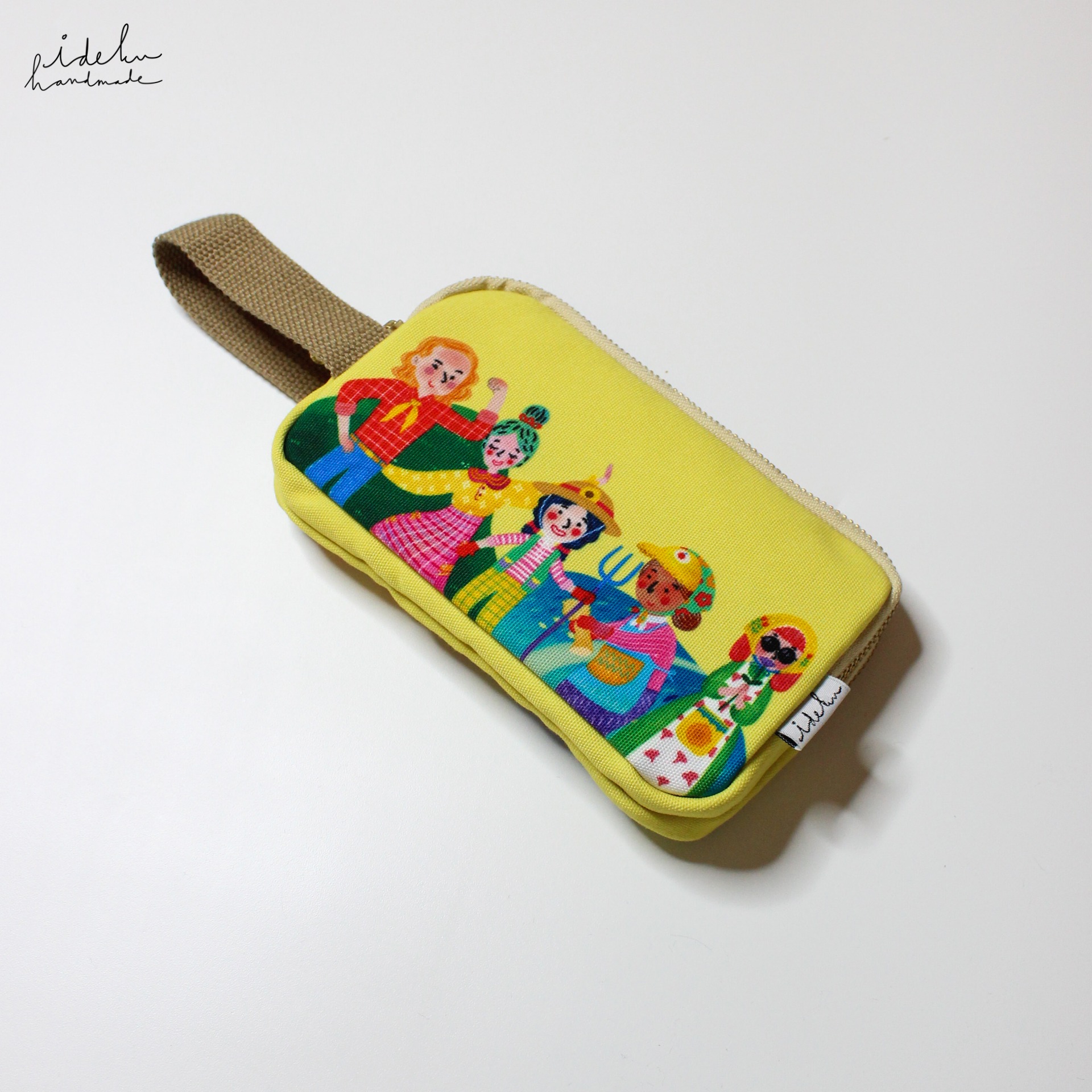 Faces Farm Hp Pouch