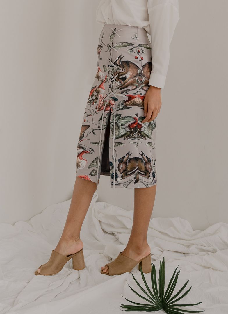 Lory Skirt in Grey