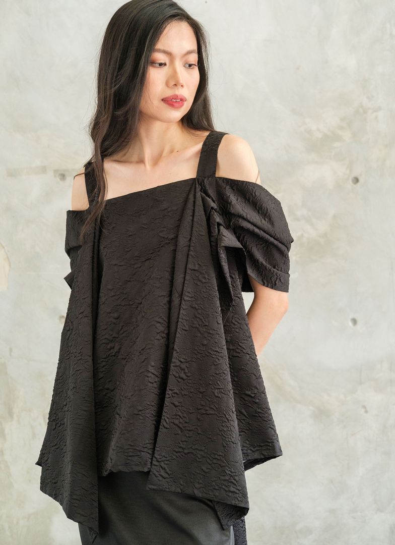 Orca Jacquard Top in Black