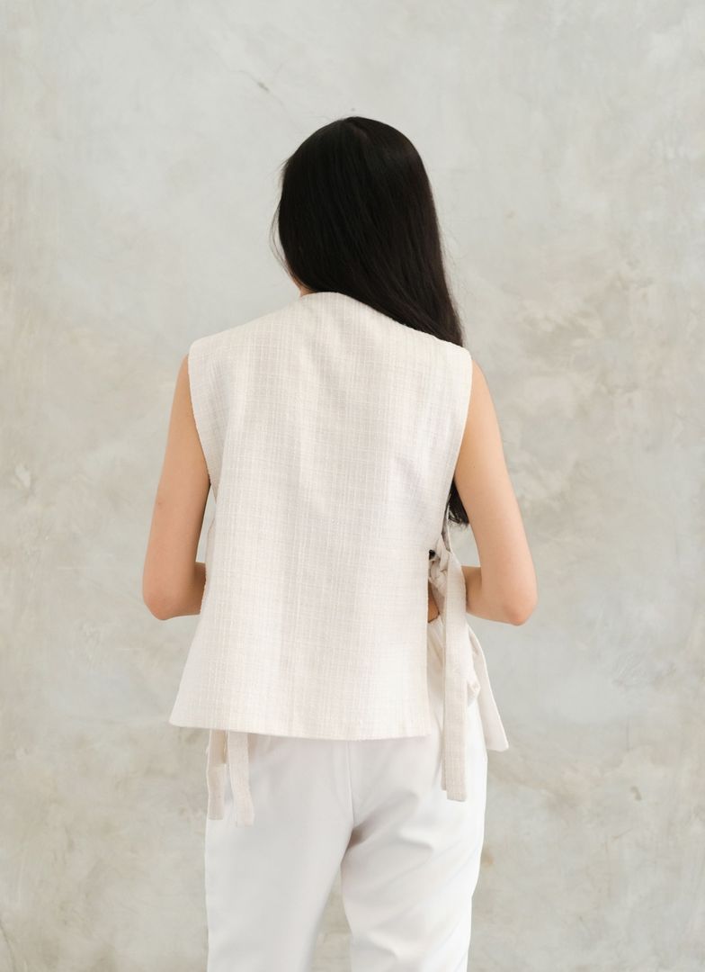 Croix Vest in White (Last Piece)