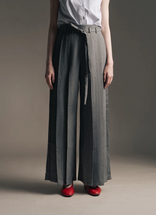 Janice Pleated Pants in Grey