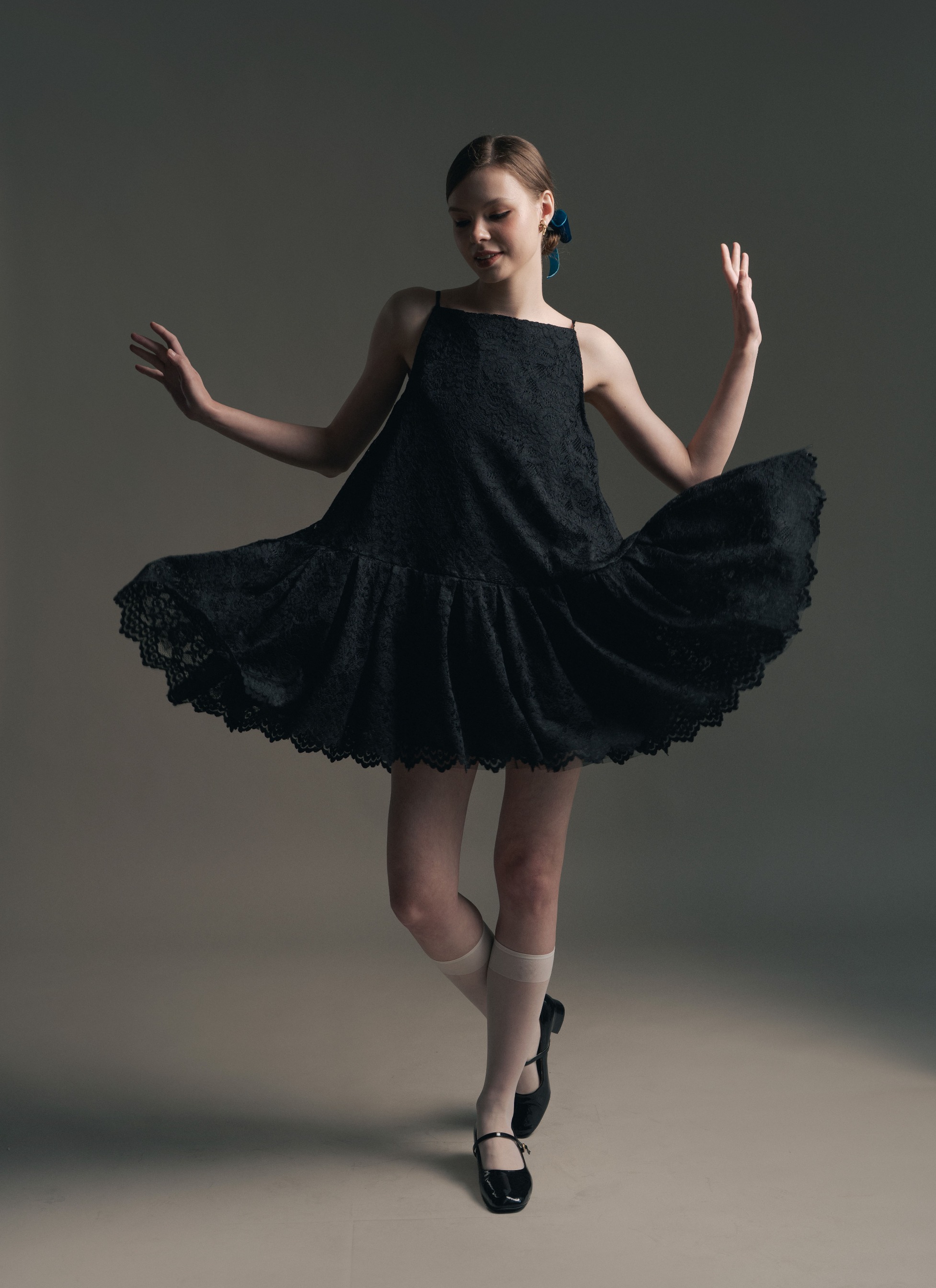 Anne Lace Dress in Black