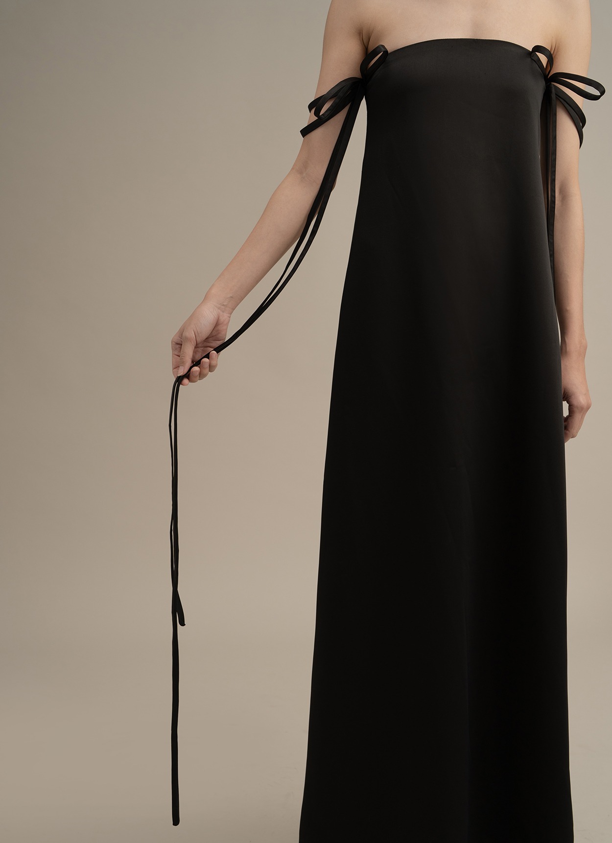 Jannik Dress in Black