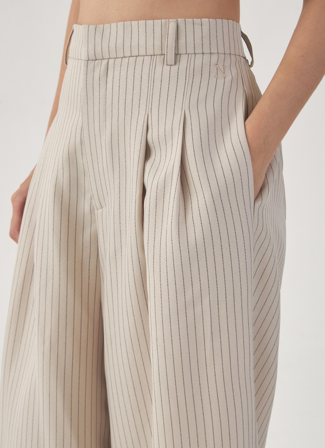 Daria Stripped Pants in Nude