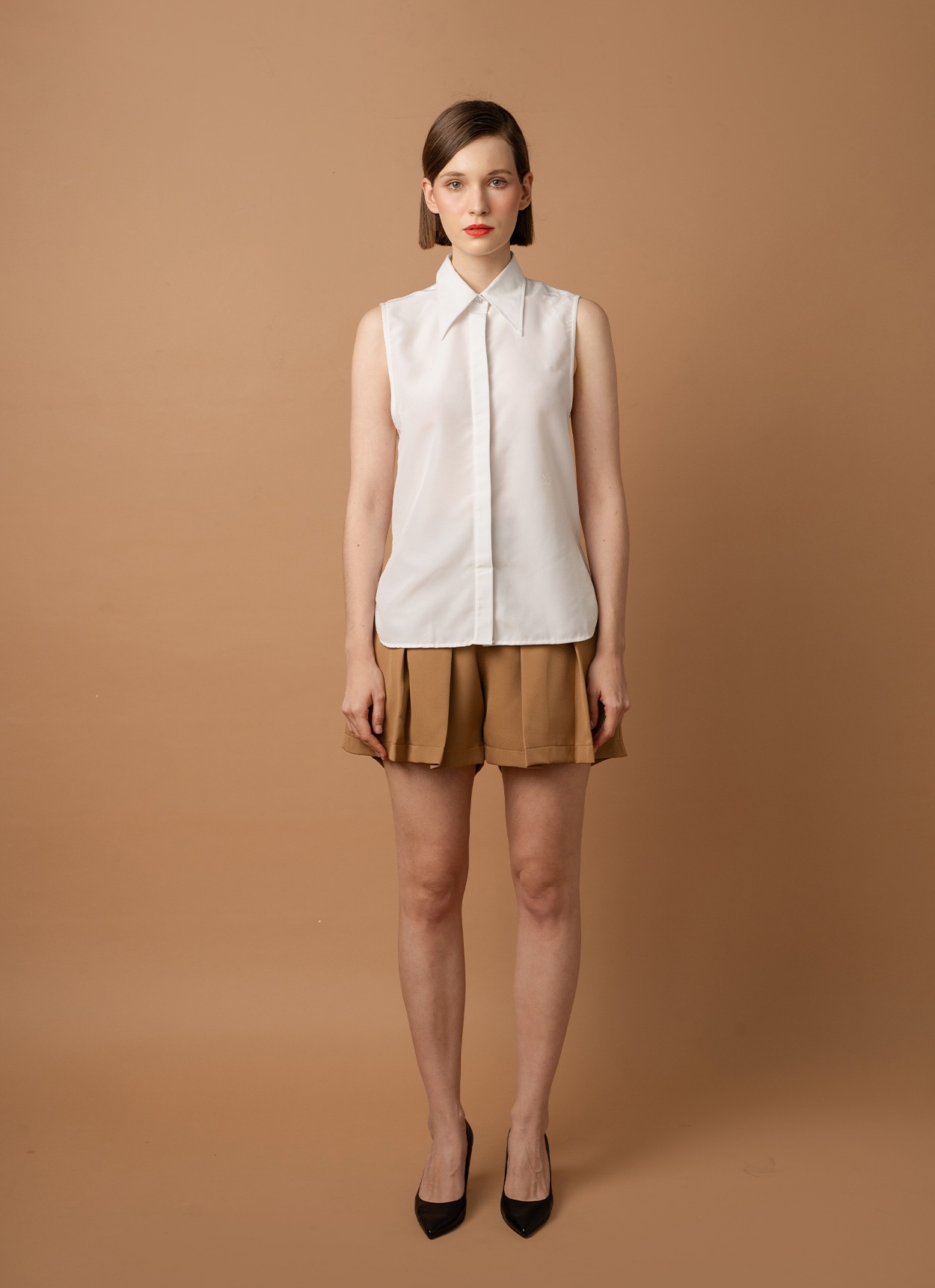 Enid Sleeveless Shirt