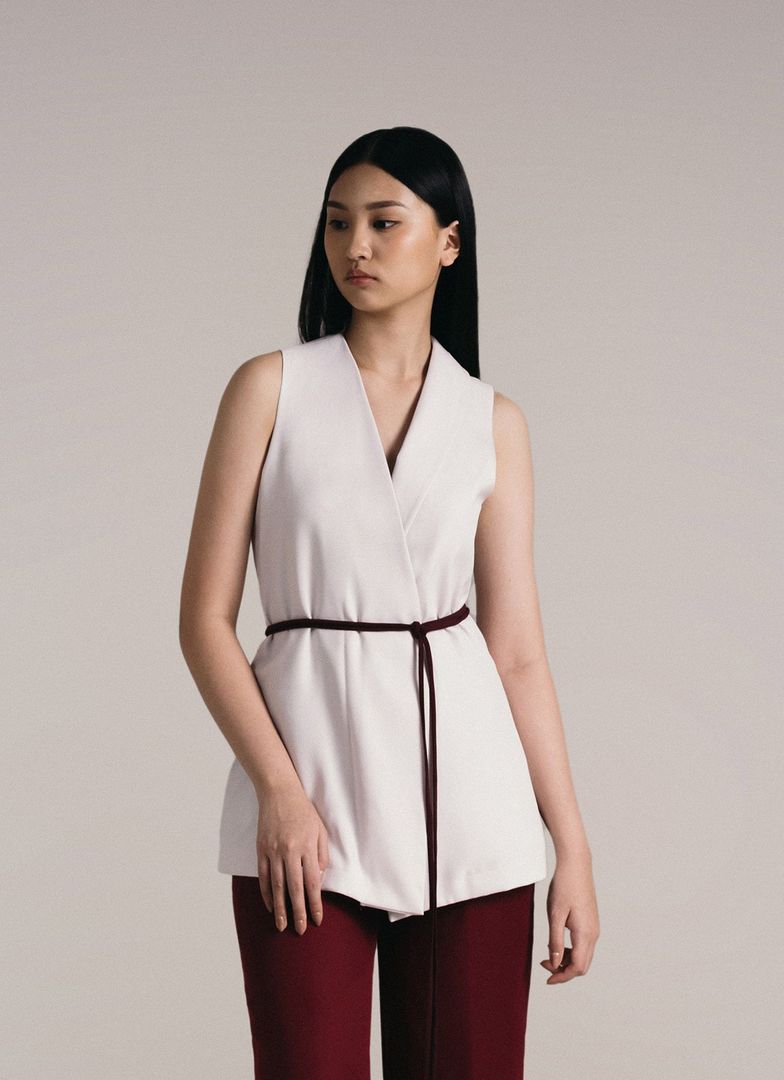 Eugene Vest in Beige (M only)