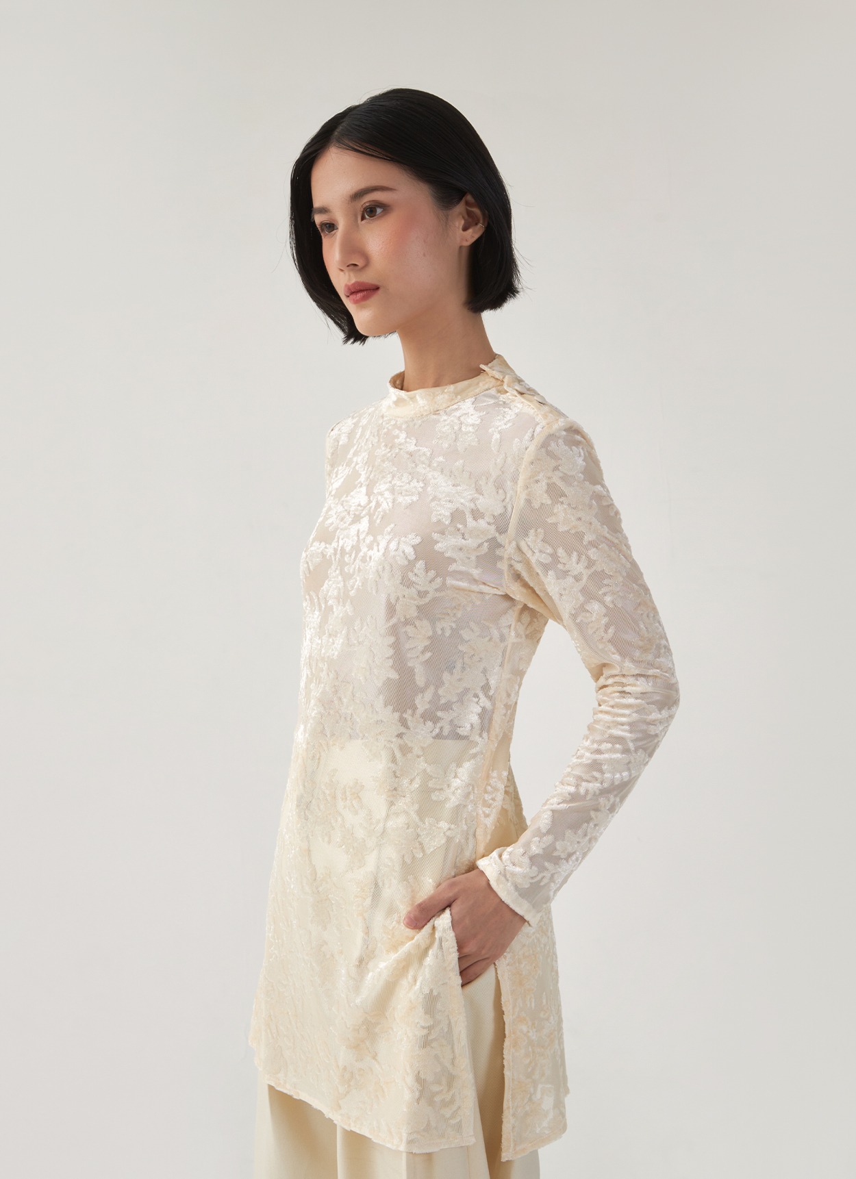 Leura Lace Top in Ivory