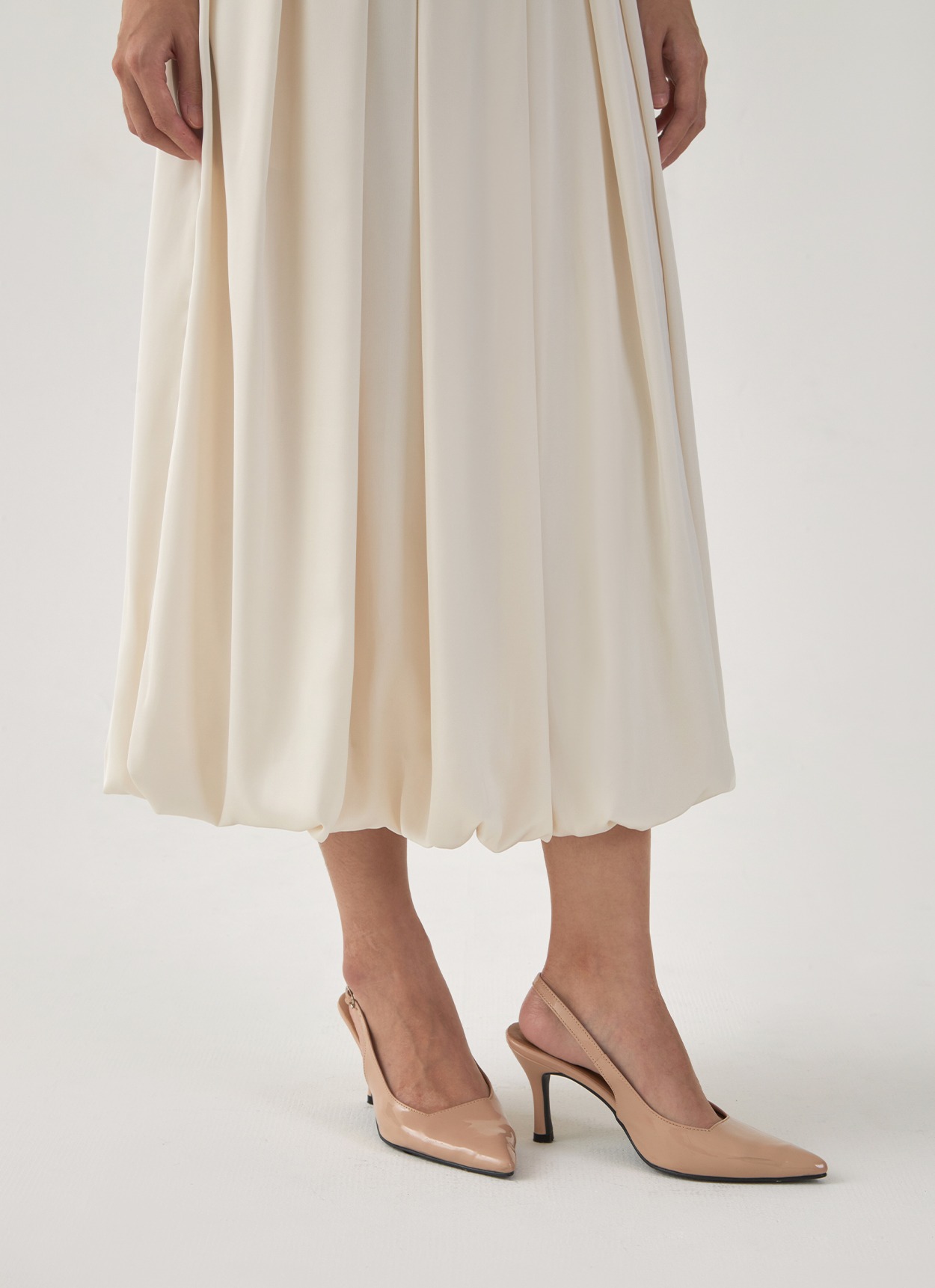 Puff Sateen Baloon Skirt in Ivory
