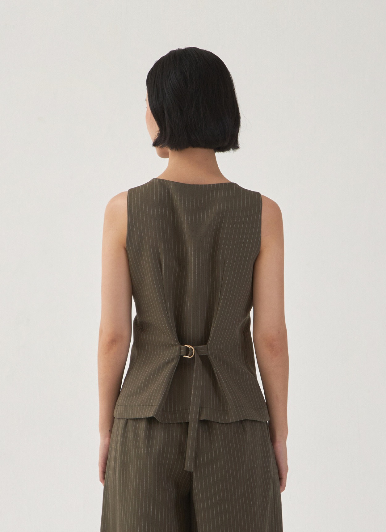 Maddison Vest in Olive Brown