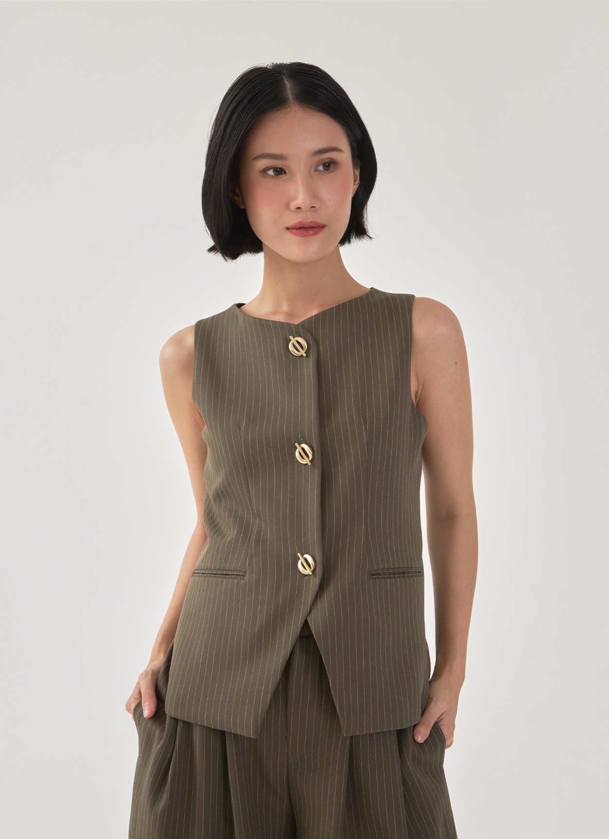 Maddison Vest in Olive Brown