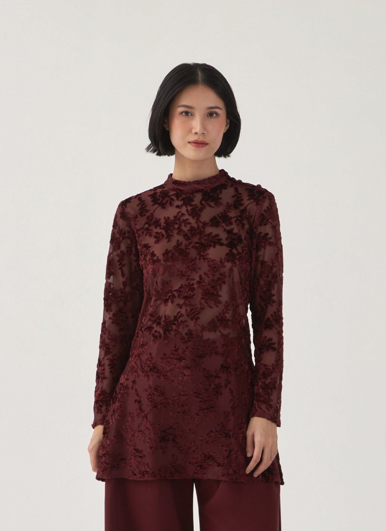 Leura Lace Top in Maroon