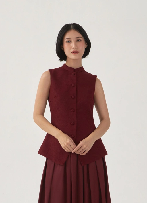 Image of Rouge Vest in Maroon