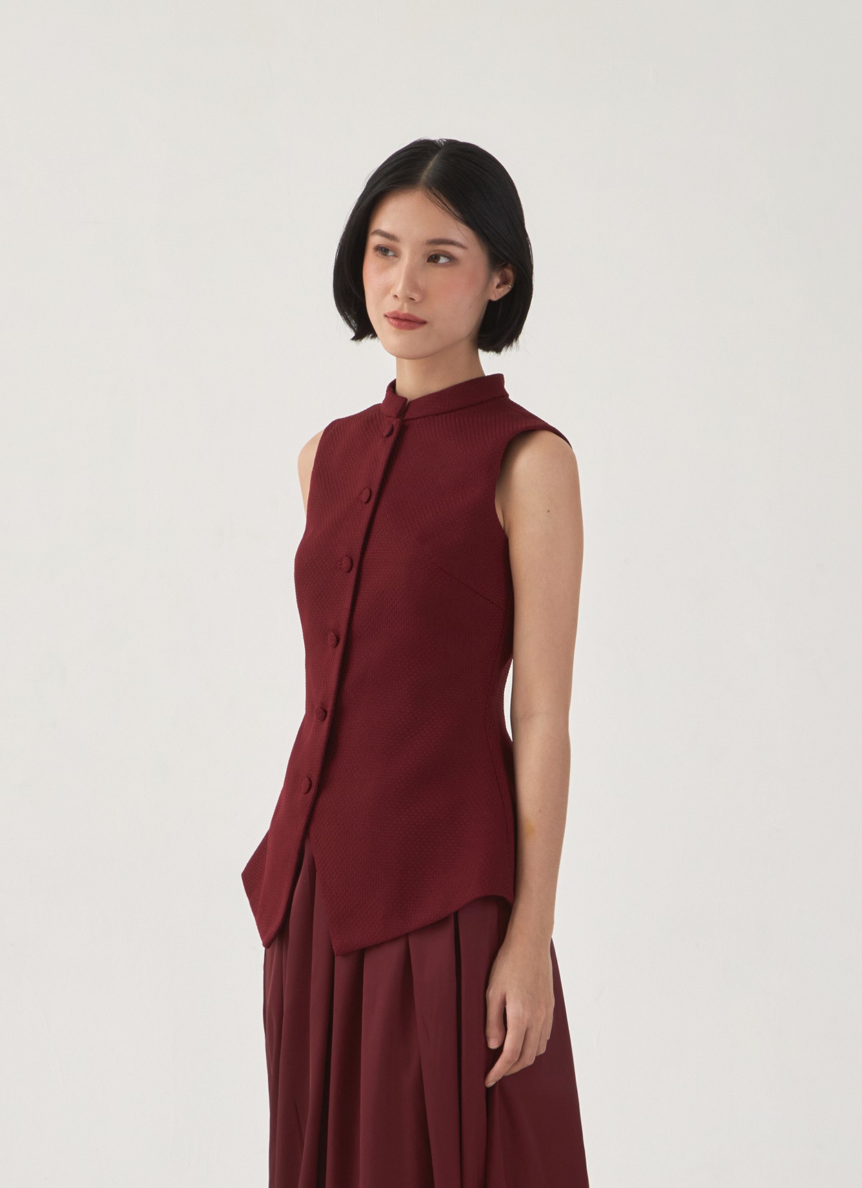 Rouge Vest in Maroon
