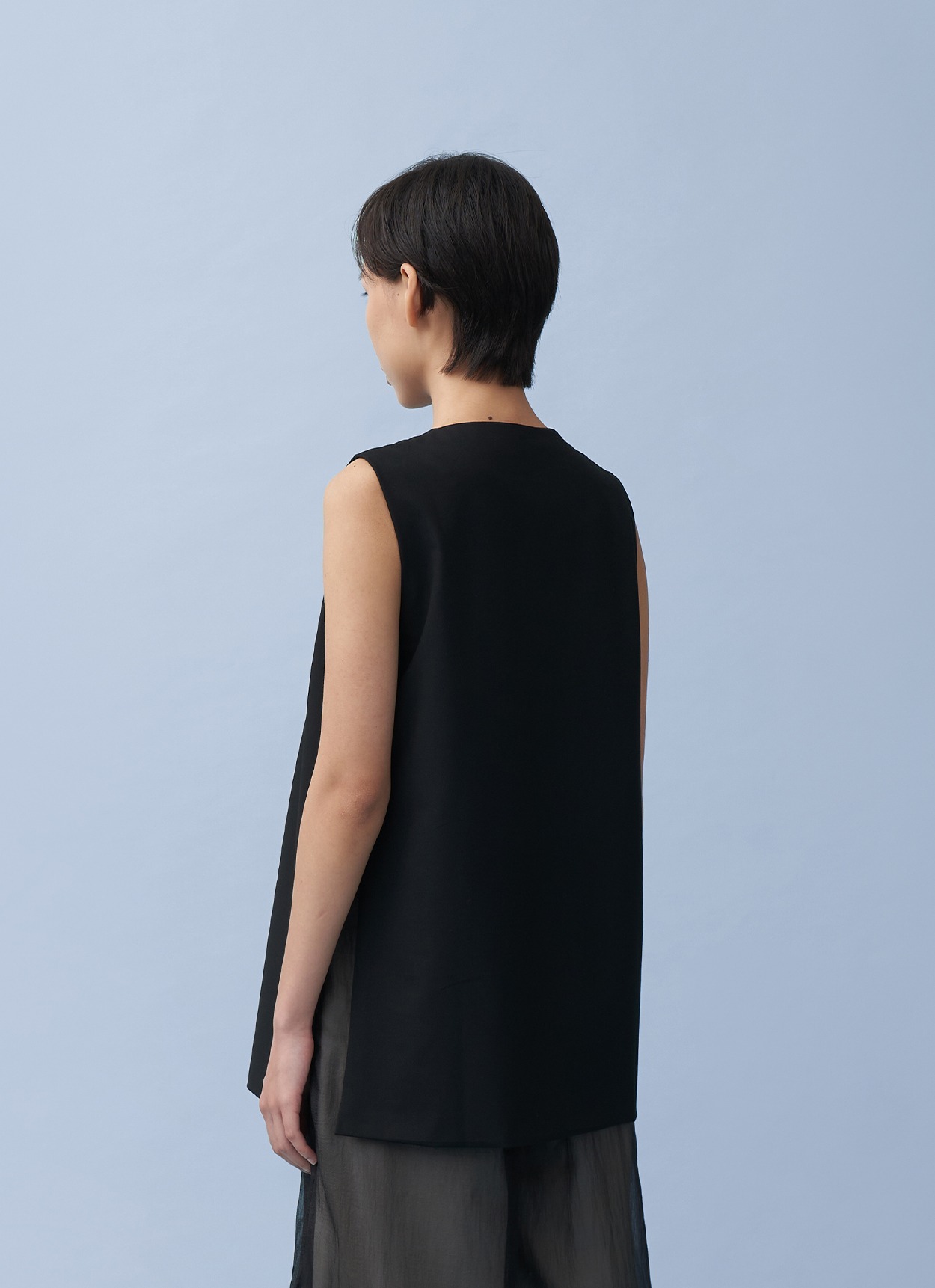 Mono Asymmetrical Vest