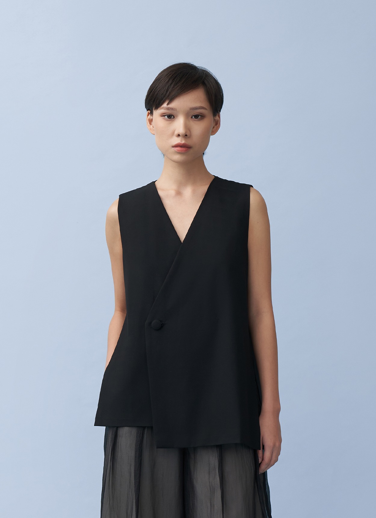 Mono Asymmetrical Vest