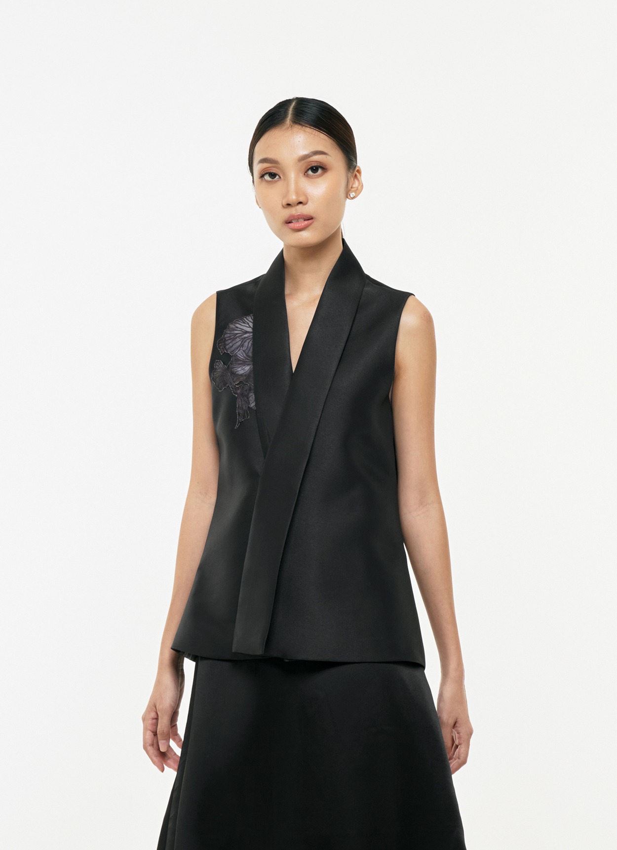 Noir Vest