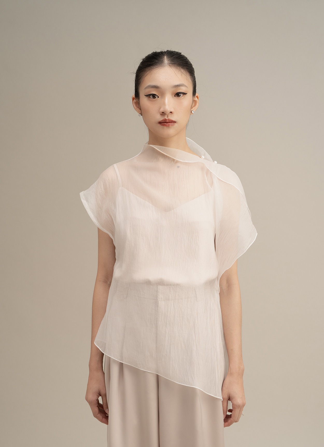 Nova Asymmetrical Top
