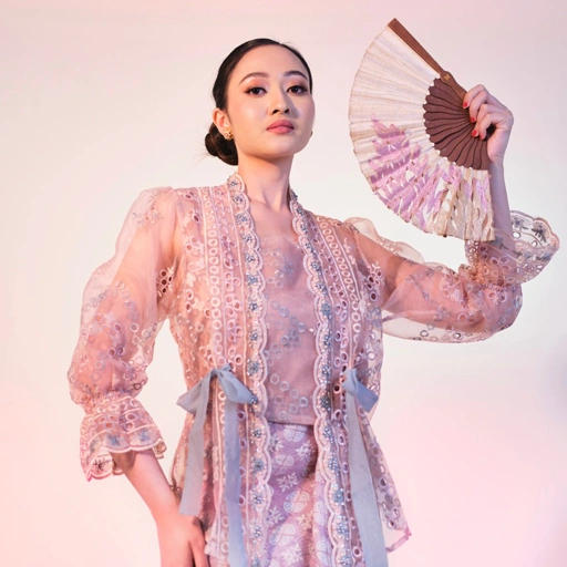 Image of Kartinis - ALEYA - Atasan Kebaya Kutubaru Outer Organza Set Batik Modern Lilit
