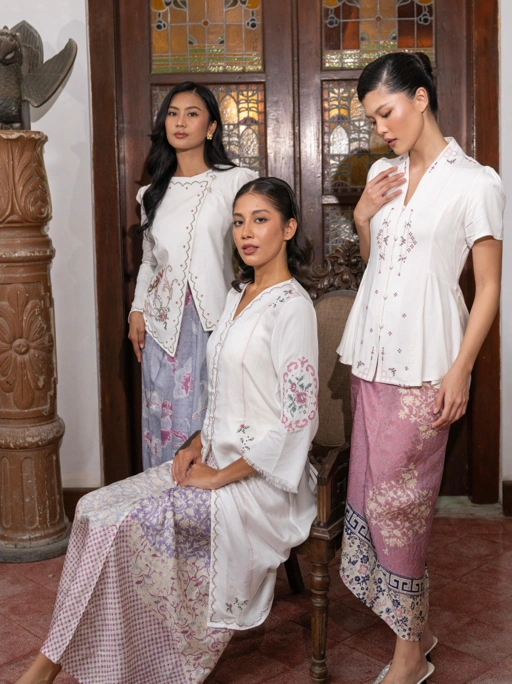 Image of WRAP  SKIRT BATIK