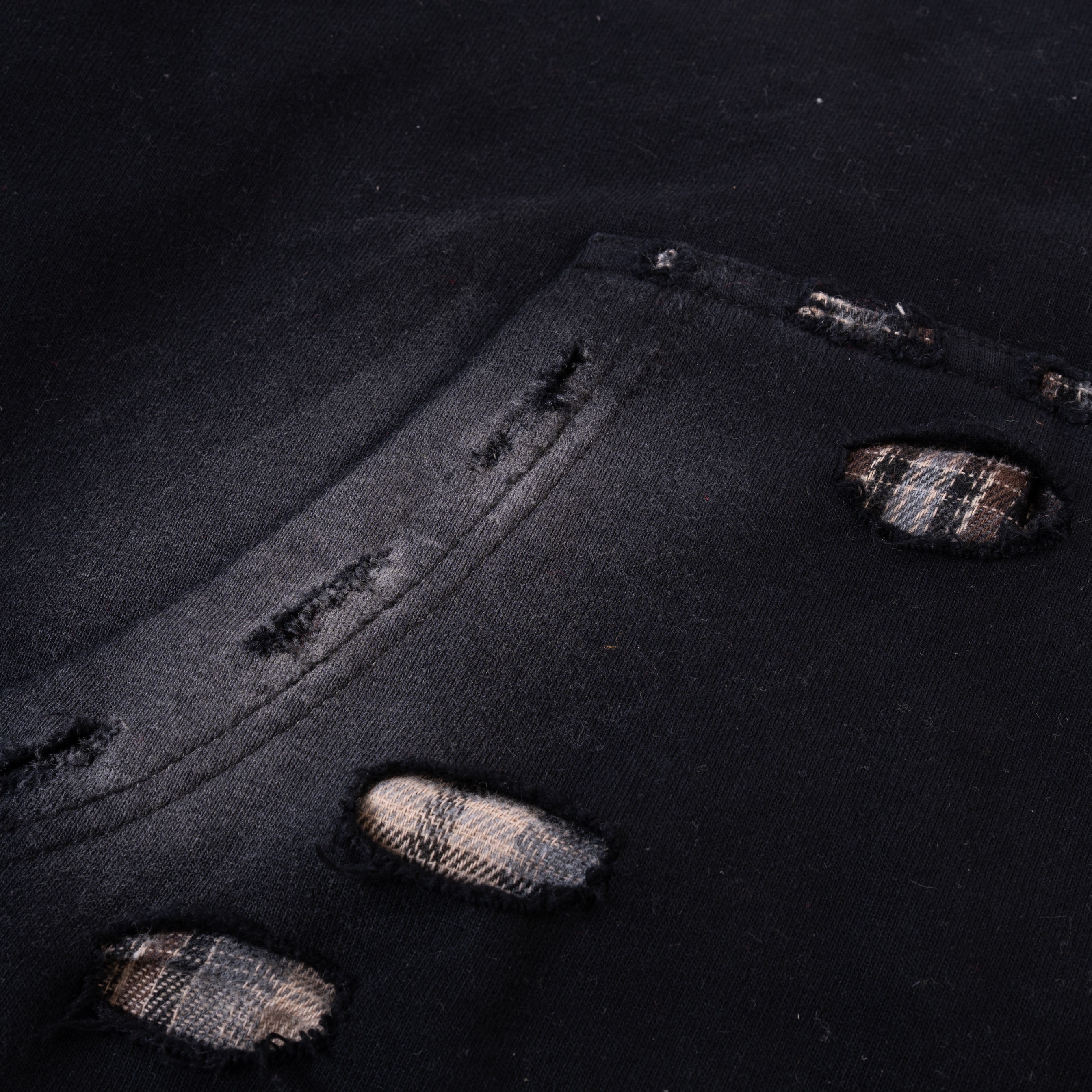 Mercie Studio - Boxy Hoodie Distressed Black