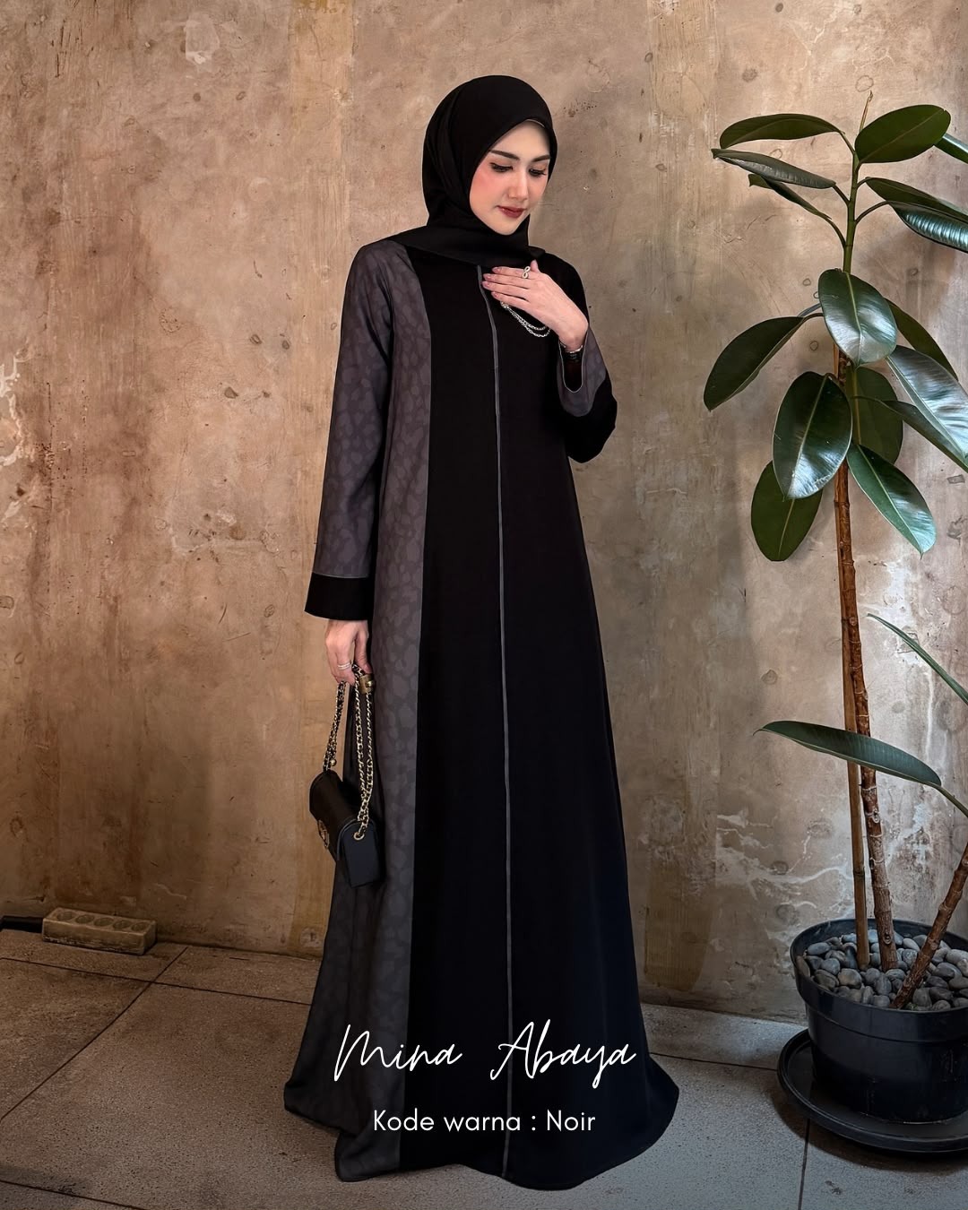 -MINA ABAYA-