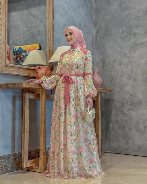 Image of Yoryuw Dress  (Peach Blossom)