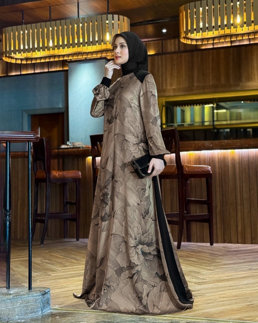 Black Royale Dress (Mushroom Taupe)