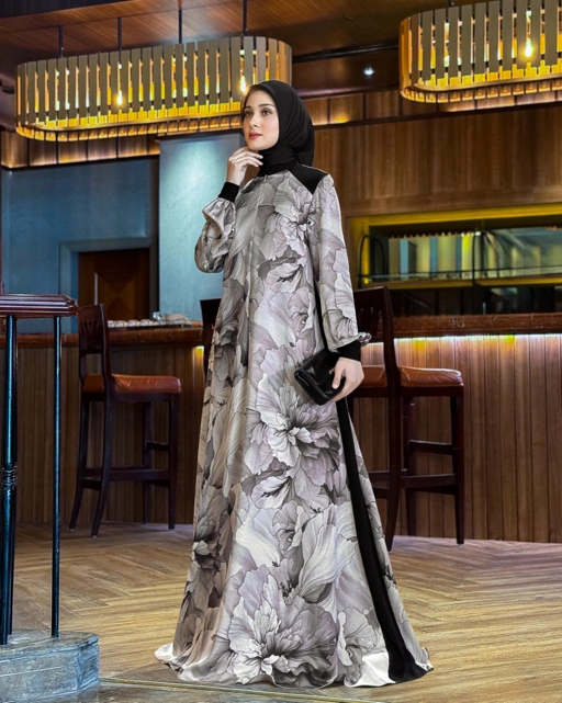 Black Royale Dress (Silver Taupe)