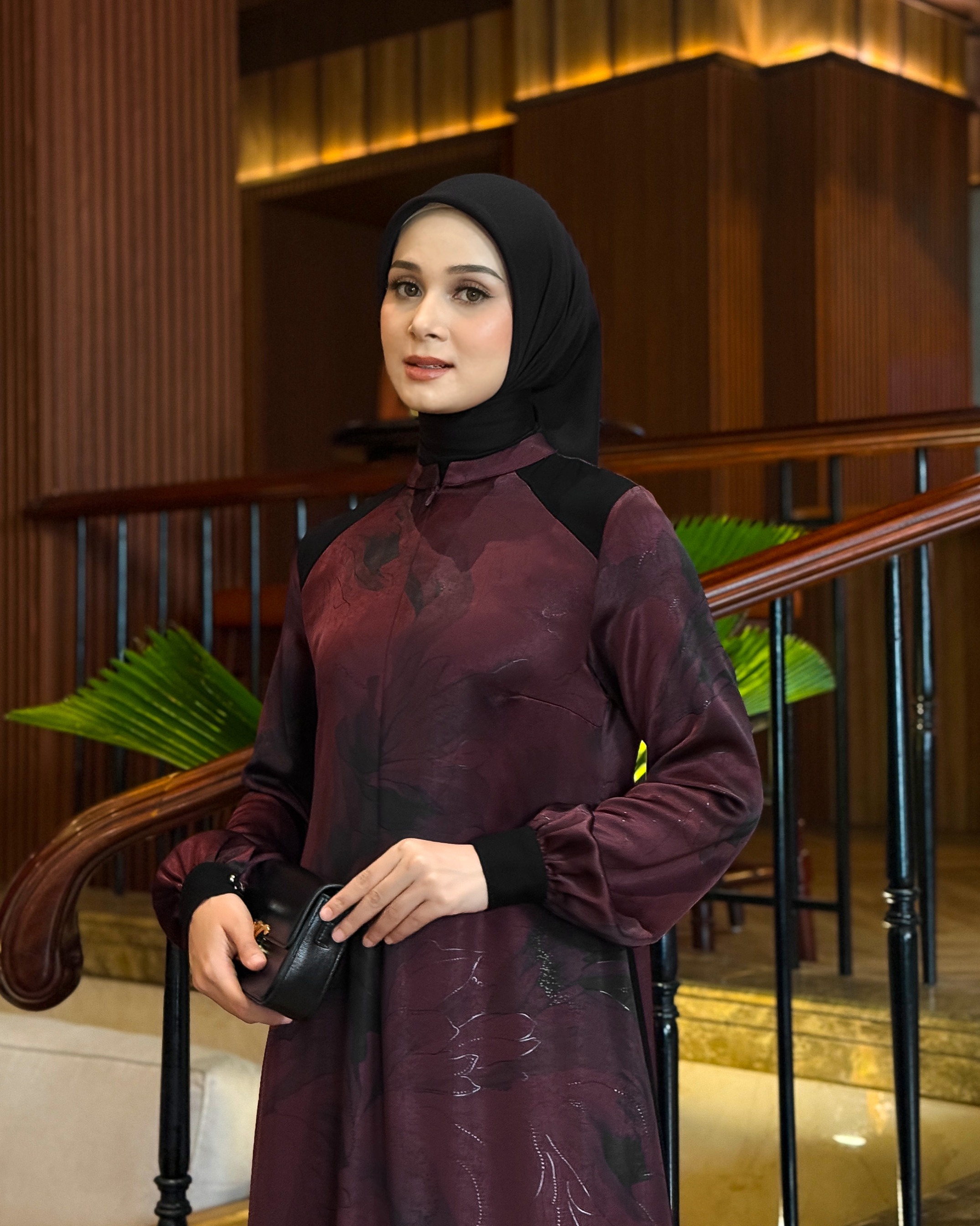 Black Royale Dress (Maron)