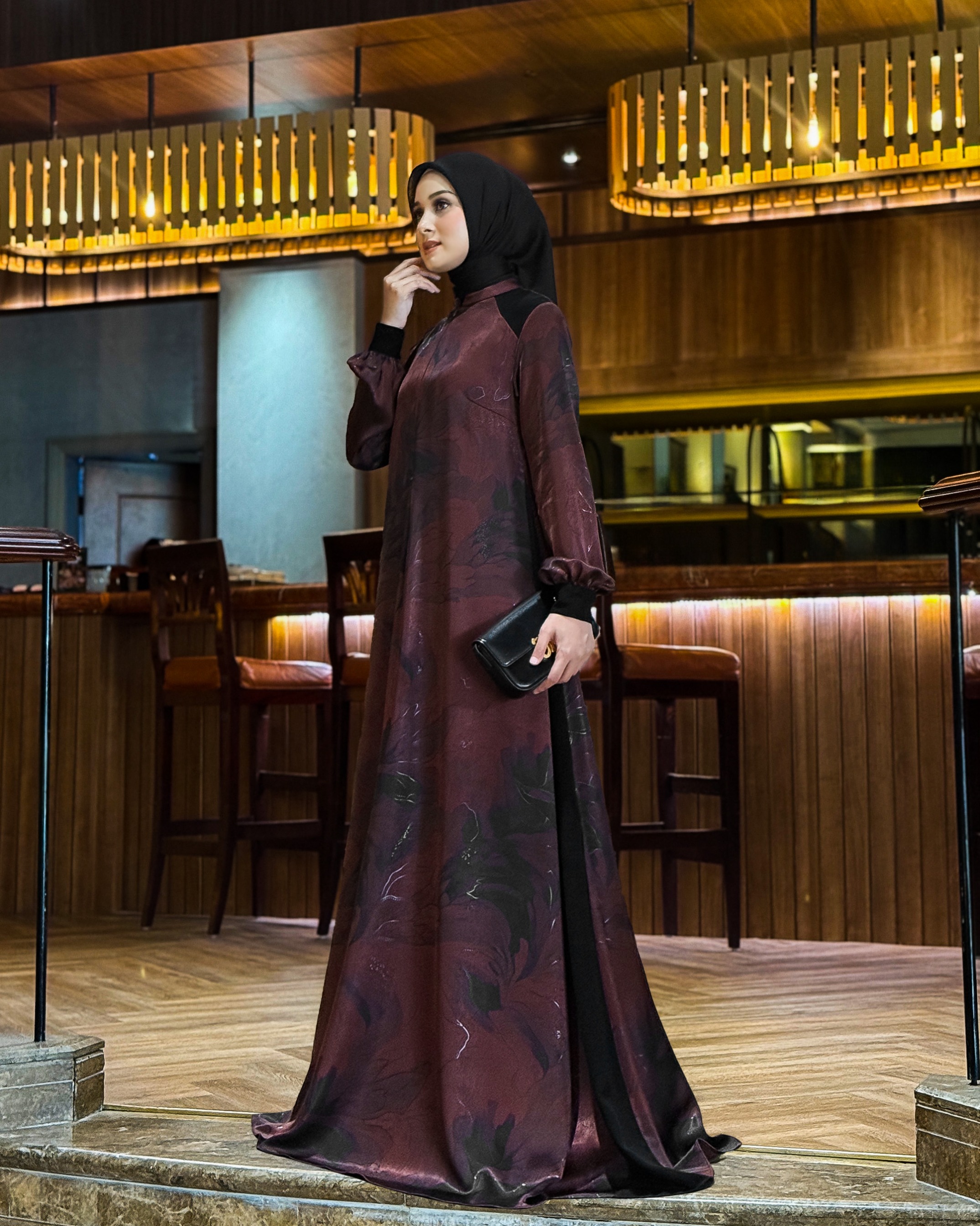 Black Royale Dress (Maron)